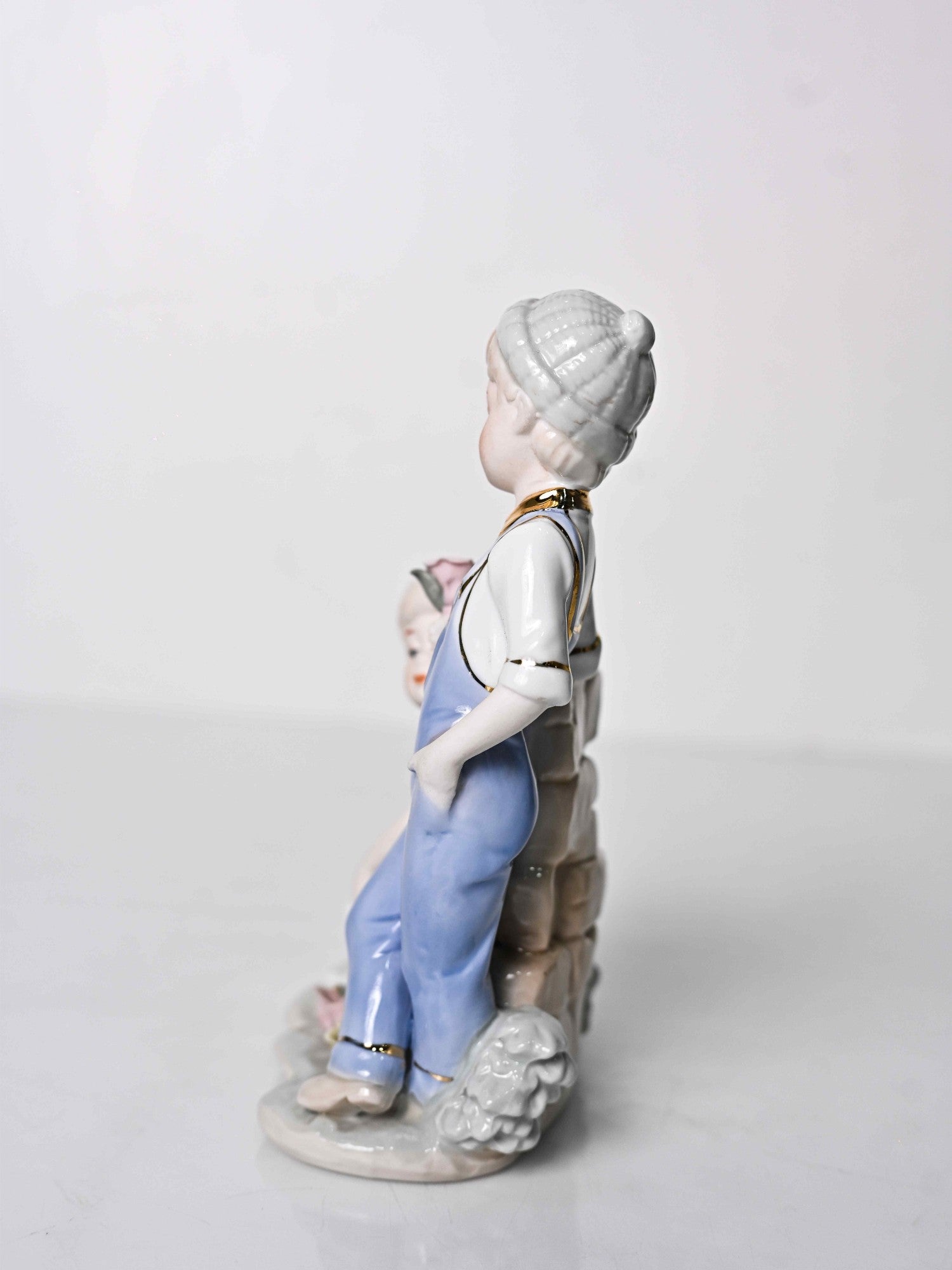 Elements of Piharwa Ceramic Showpiece- countryside kids