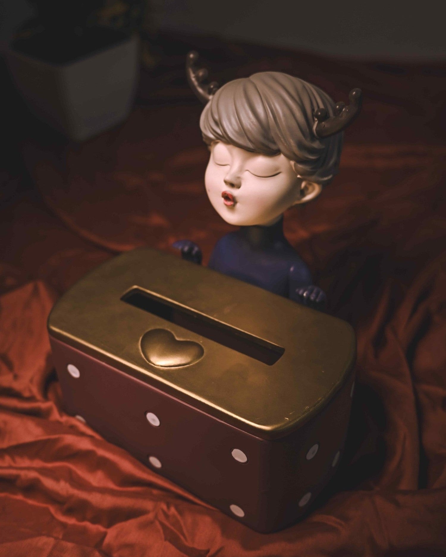 Elements of piharwa Handcrafted Fiber Ceramic Doll Tissue Box