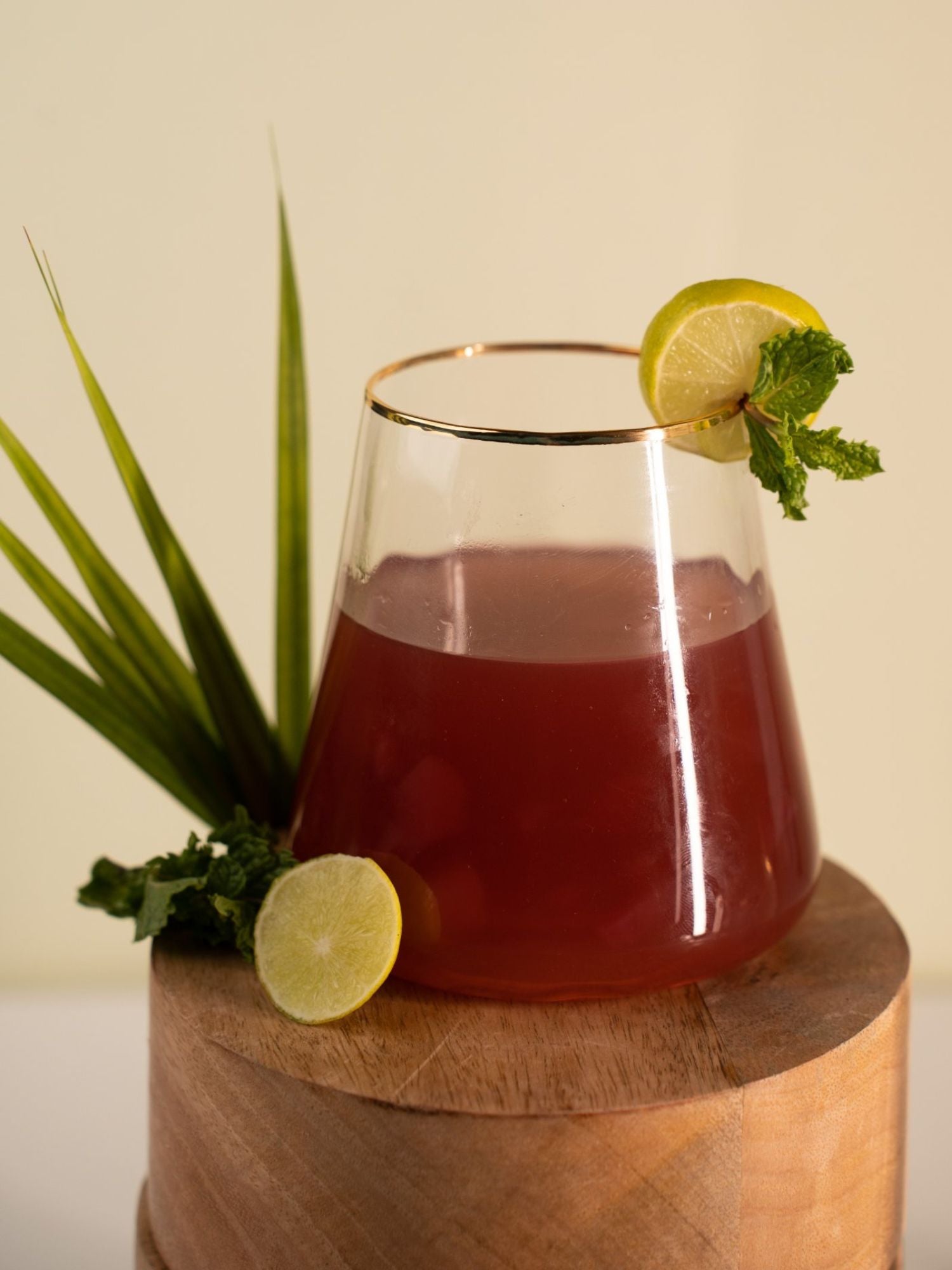 Elements of Piharwa Mountain Shaped Whisky Glass with Golden Rim - Set of 6