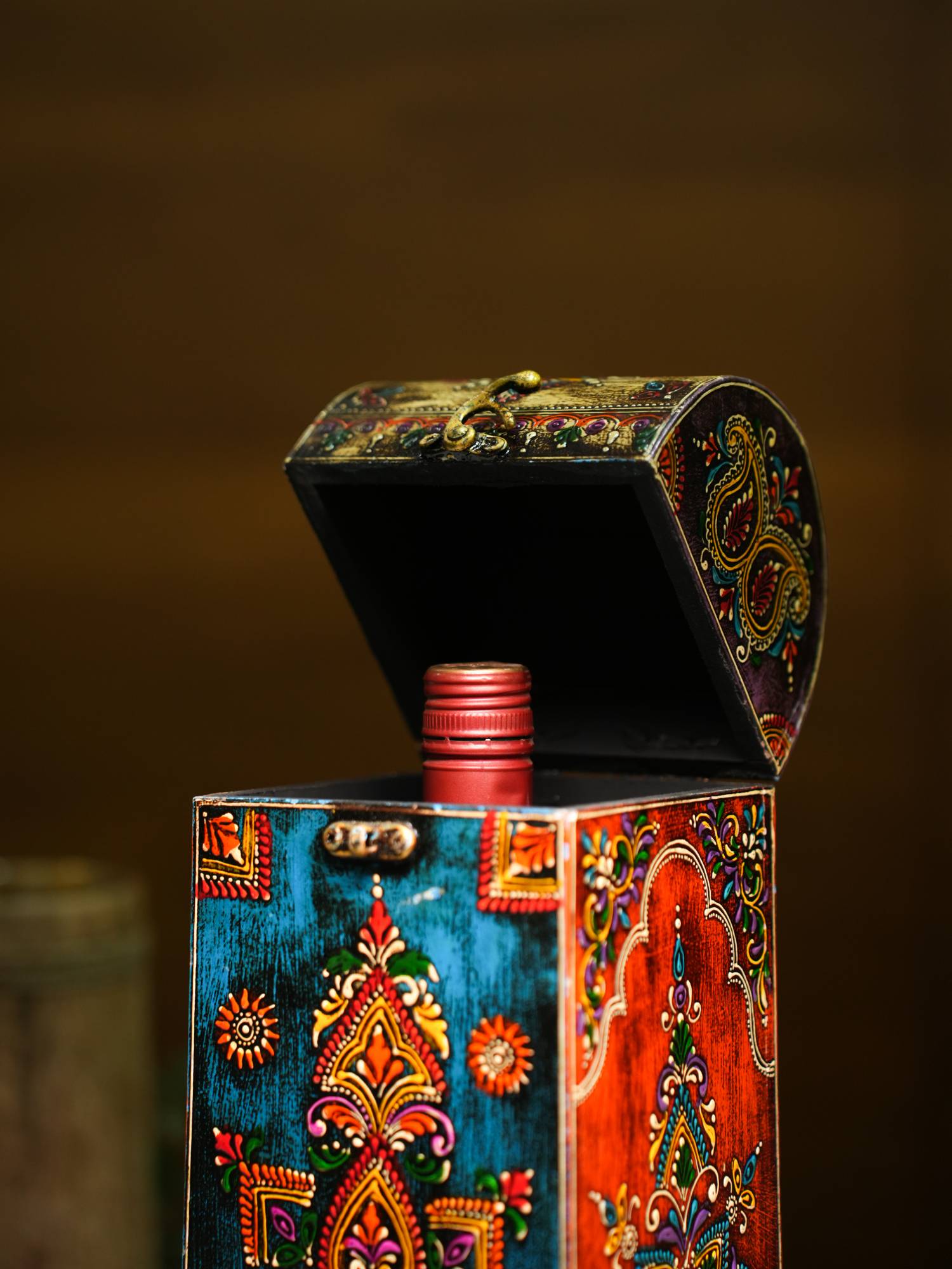 Elements of Piharwa Indian Handmade Wooden Wine Box With Lock