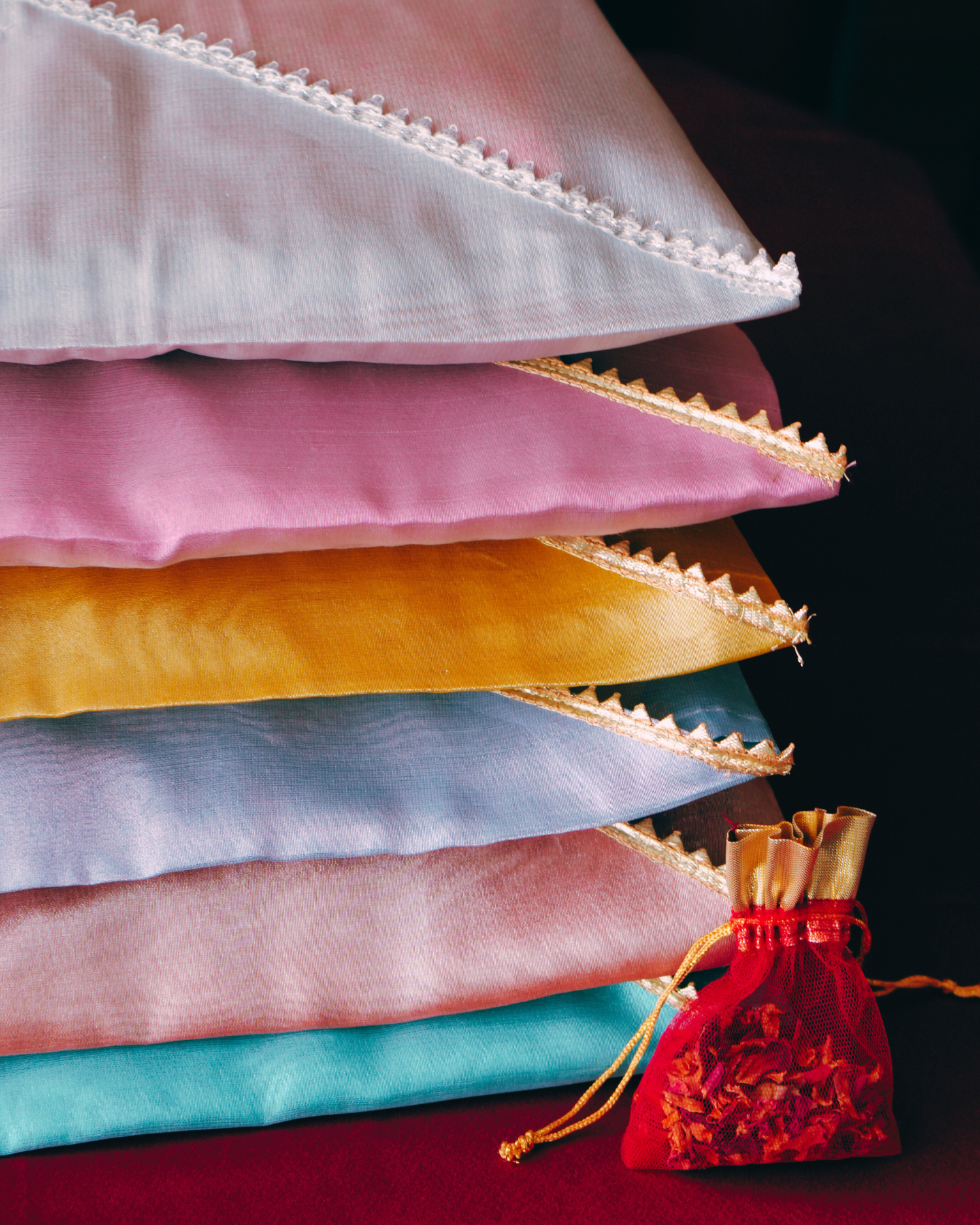 Elements of Piharwa Saree Wraps