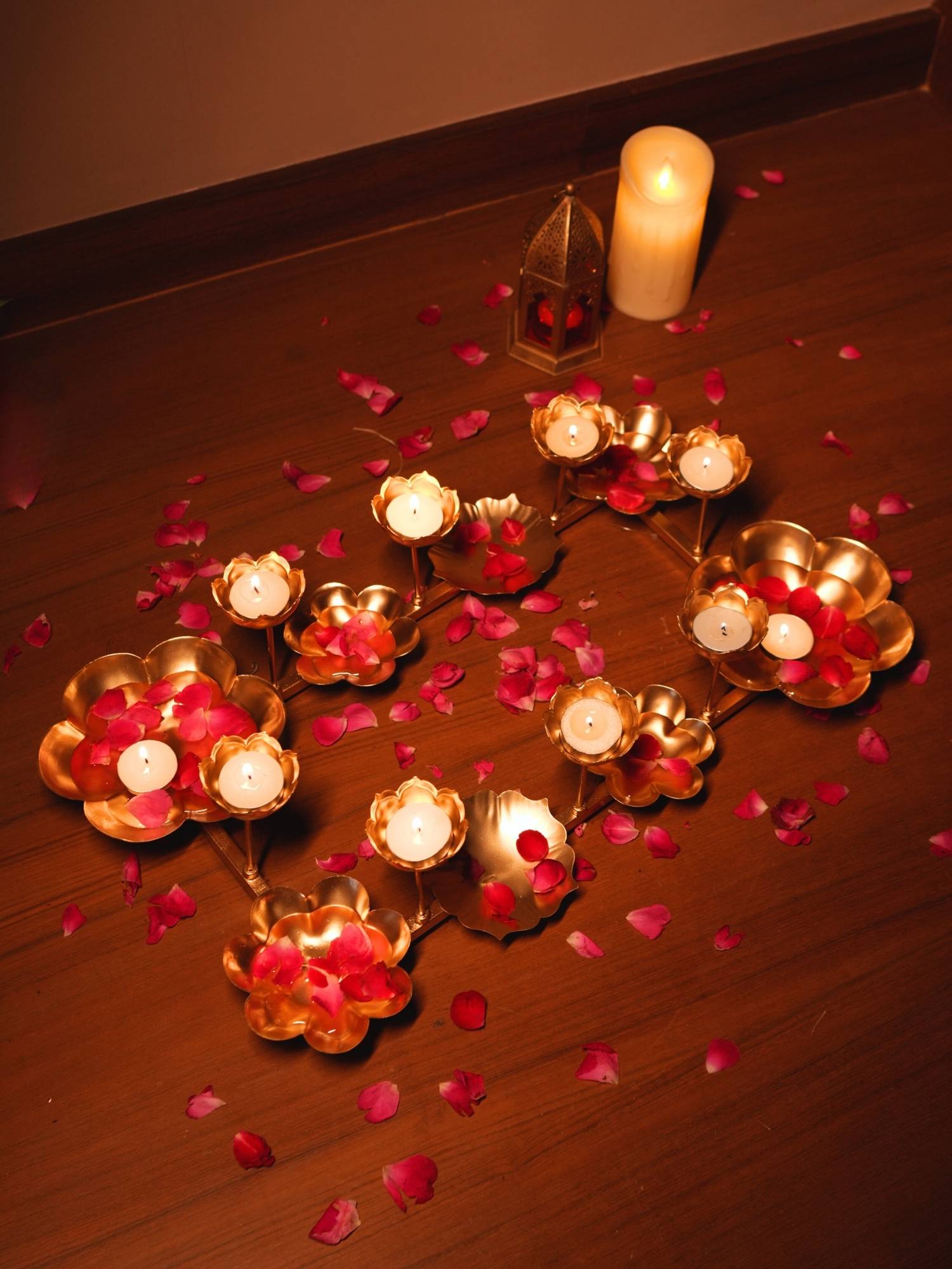 Metal Urli used for decor while festivals and a perfect keep for candle and tealight.