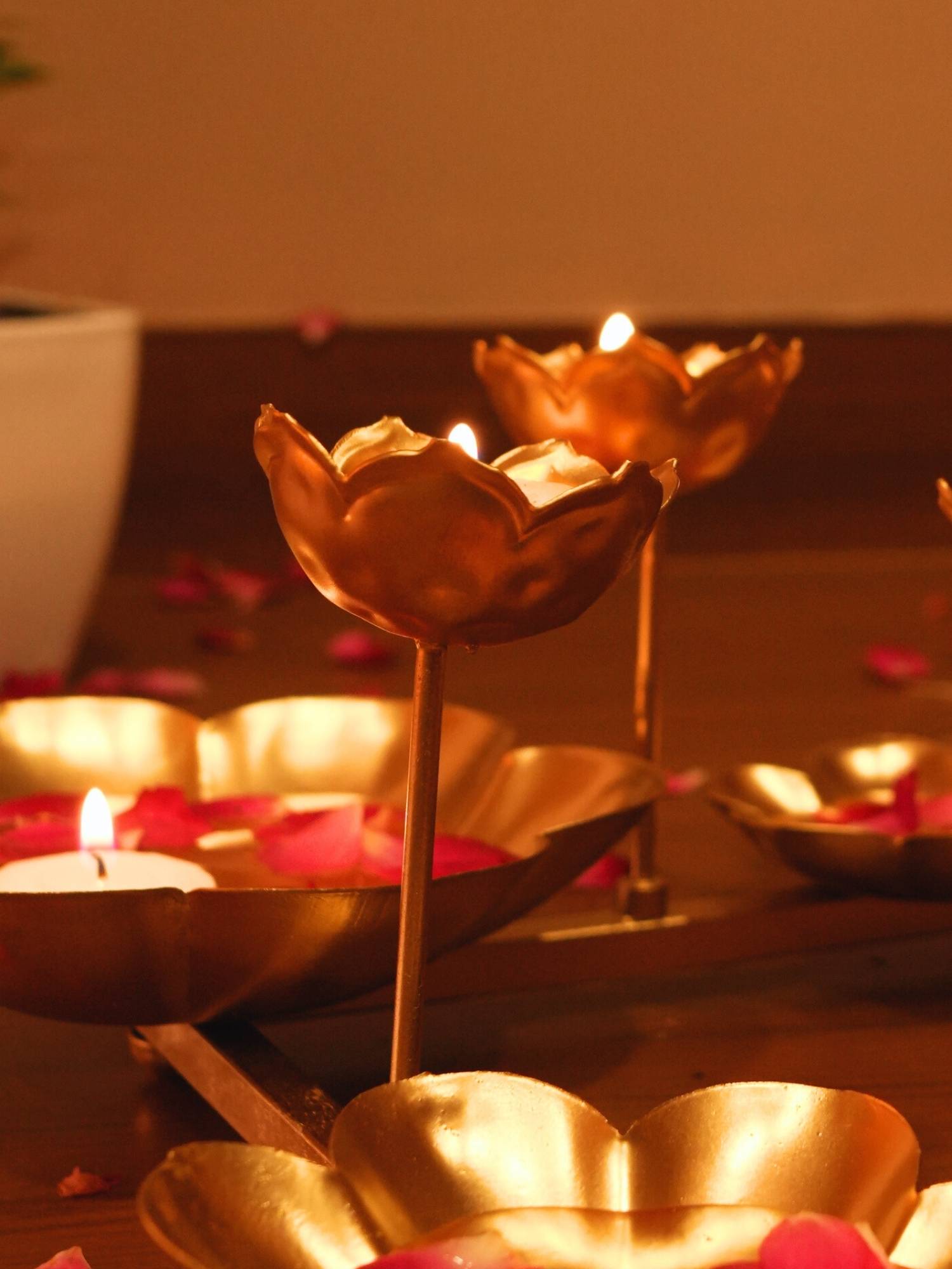 Metal Urli used for decor while festivals and a perfect keep for candle and tealight.