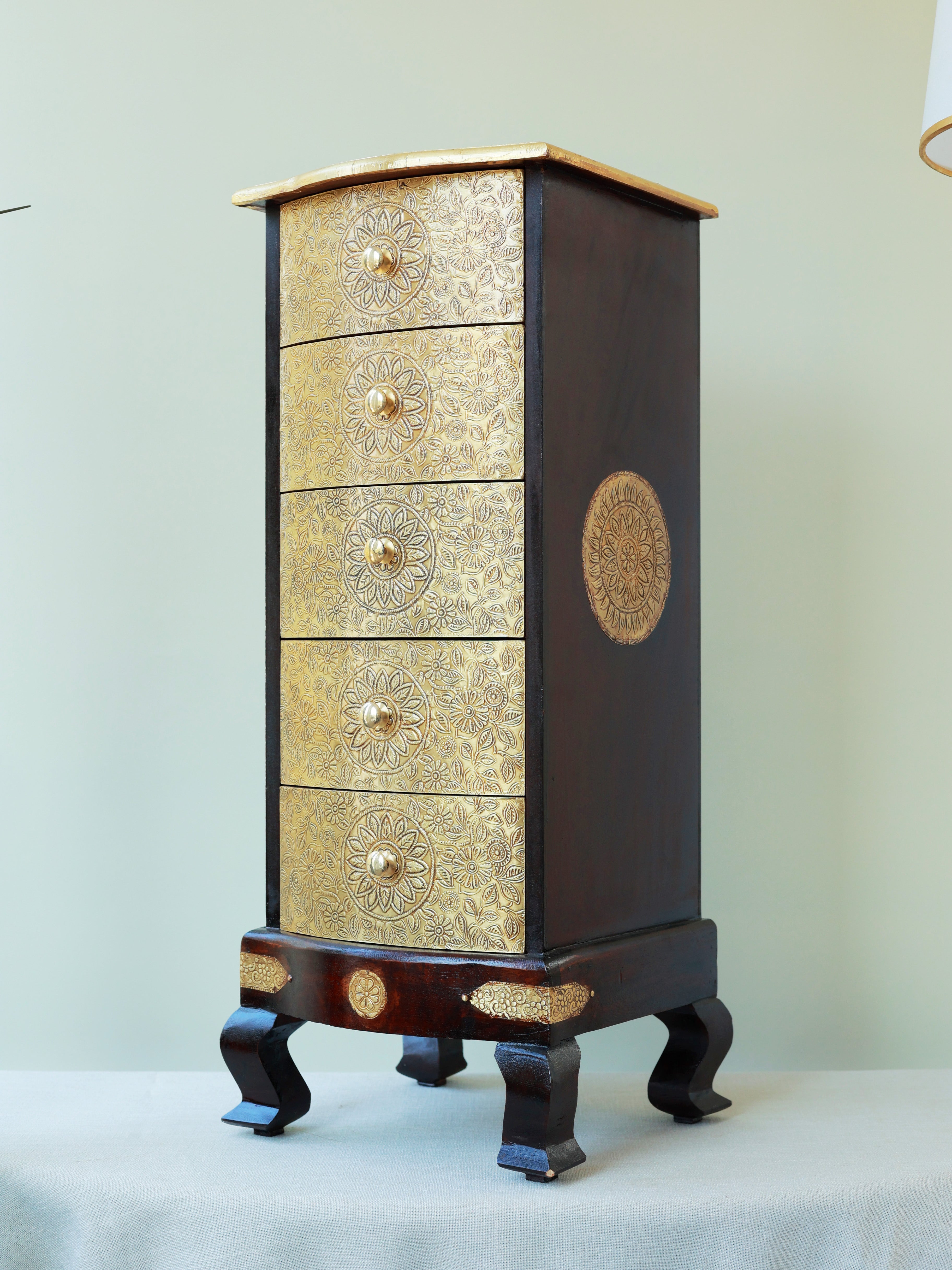 Piharwa Noor Heritage Drawer Chest