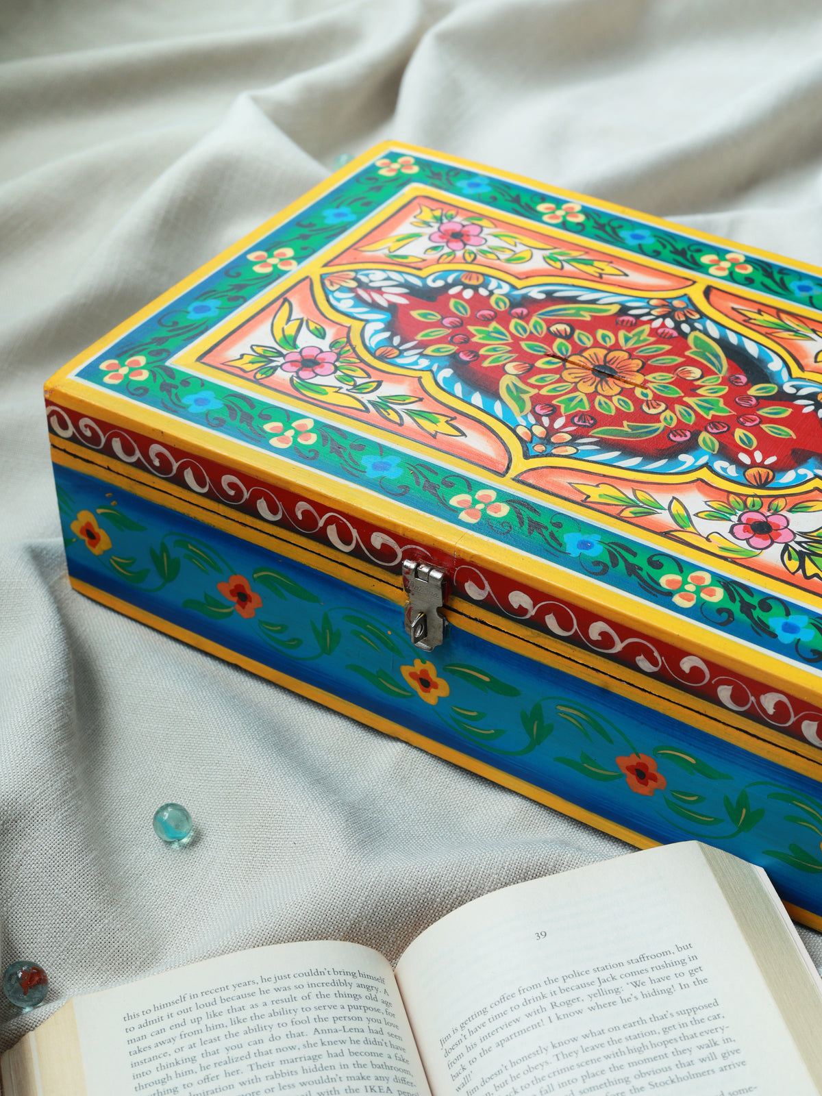 Piharwa Rang-Bahar Gullak – Hand-Painted Money Box