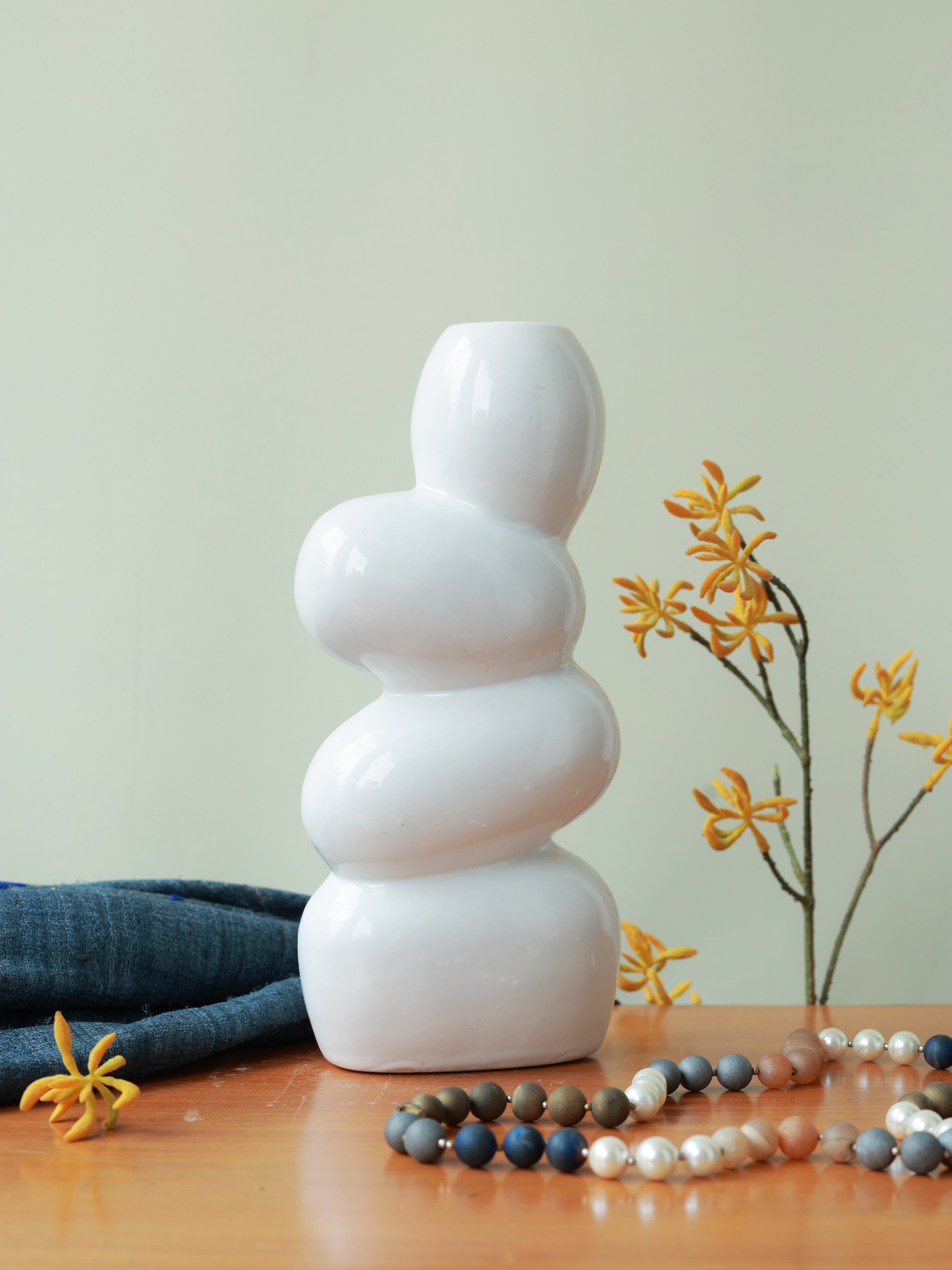 Piharwa Pebble Stack Vase - White