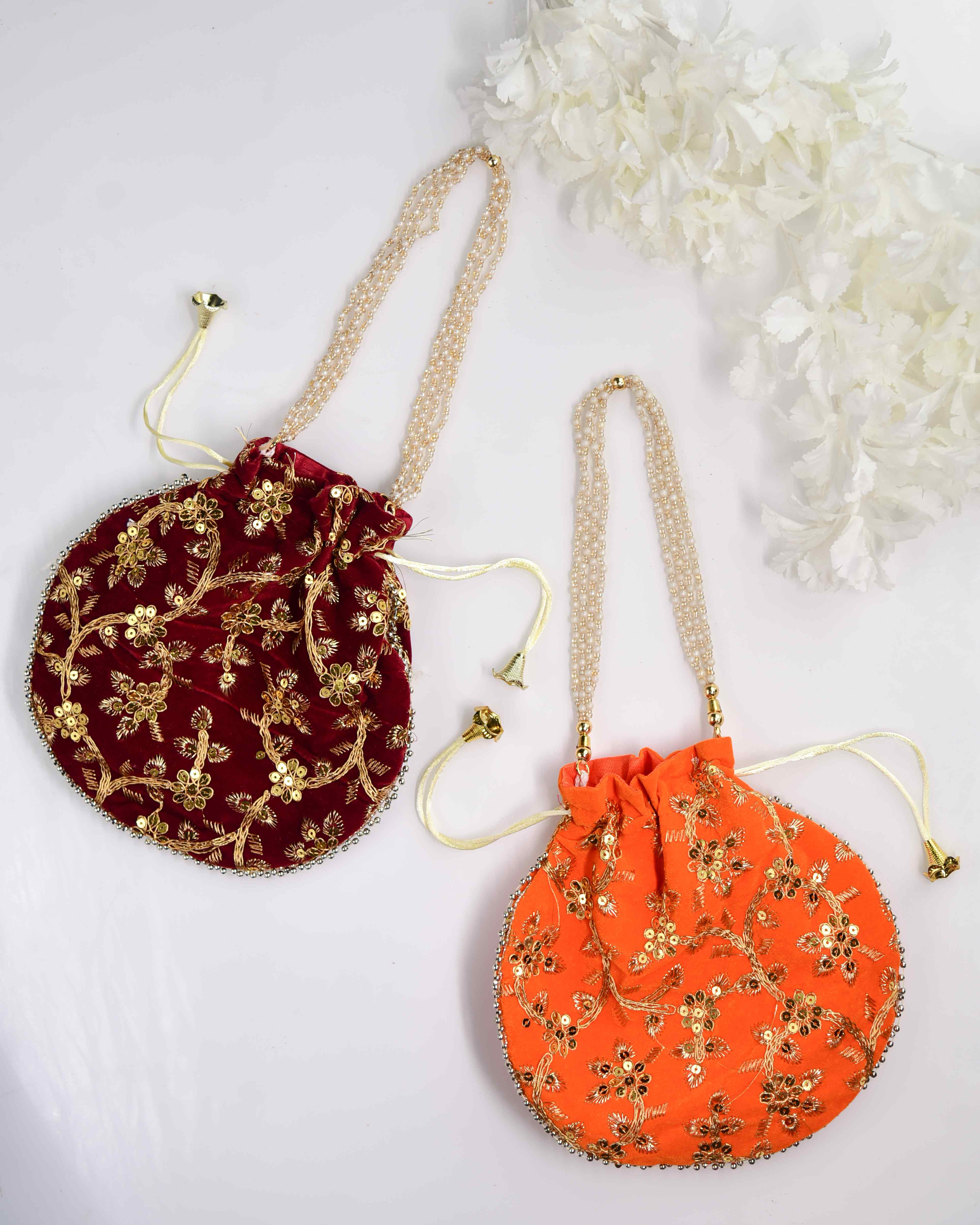 Piharwa Round Velvet Potli