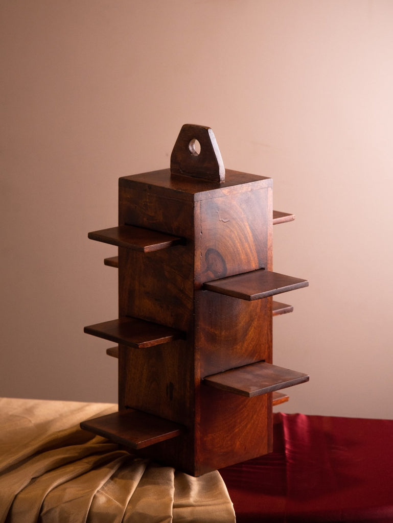 Elements of Piharwa Show Piece rack