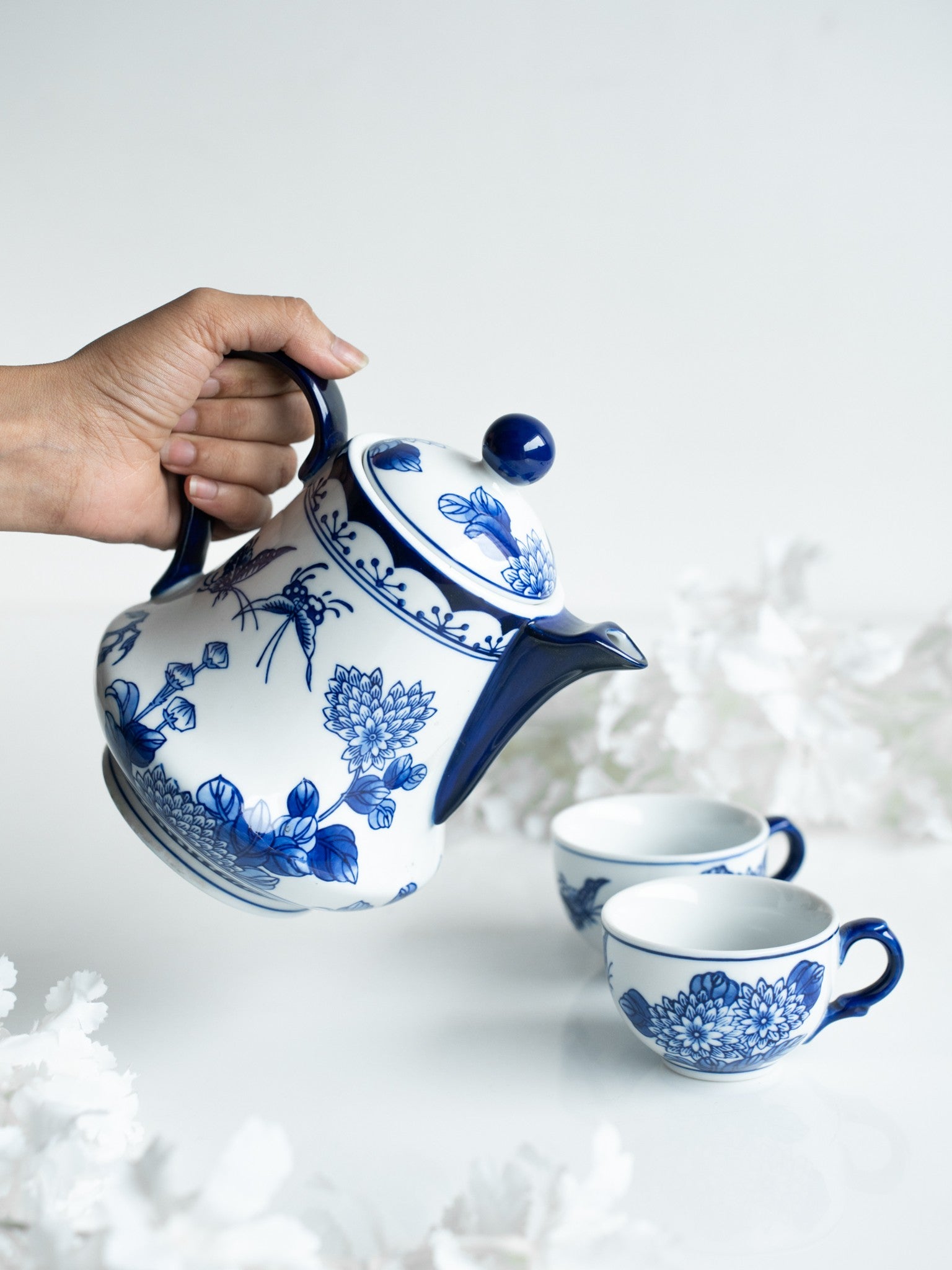 Elements of Piharwa Tea set 1 kettle 4 cup
