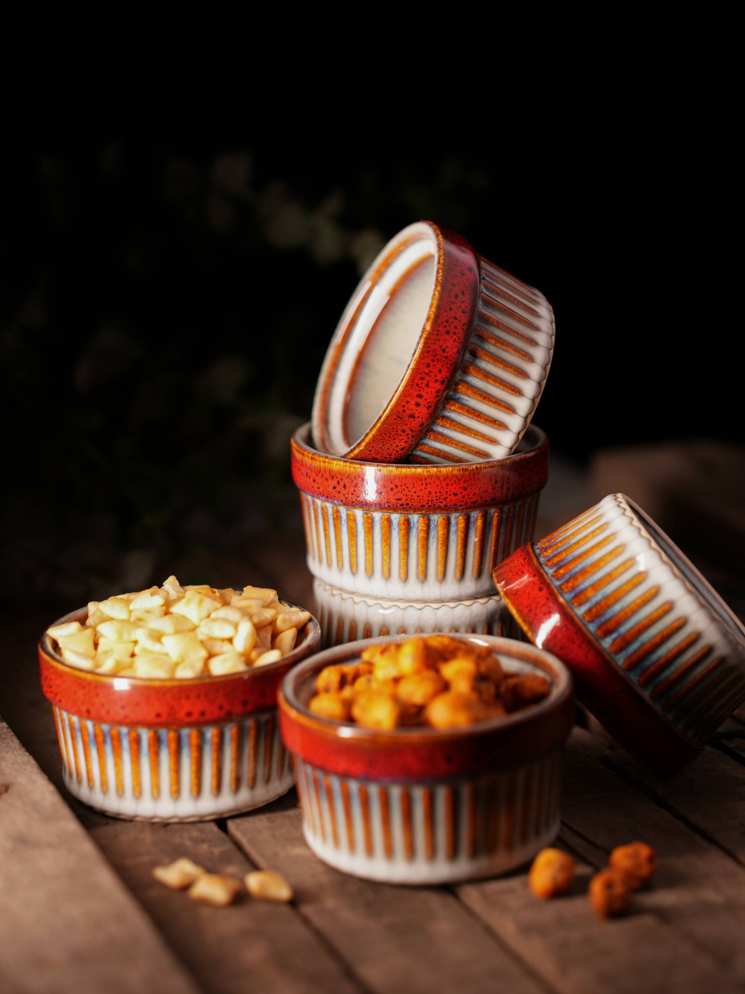 Elements of Piharwa Hand Crafted Pavo Real Red Lanoe Ramekin ( set of 6 ) Brown & white