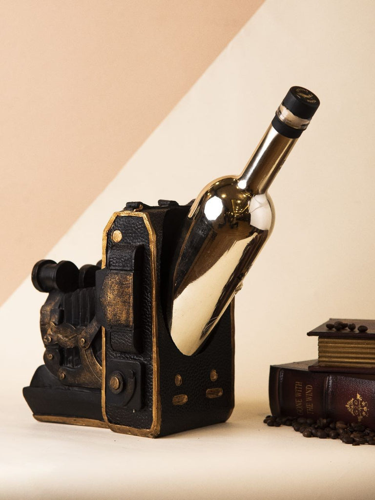 Elements of Piharwa Retro camera Bottle Holder