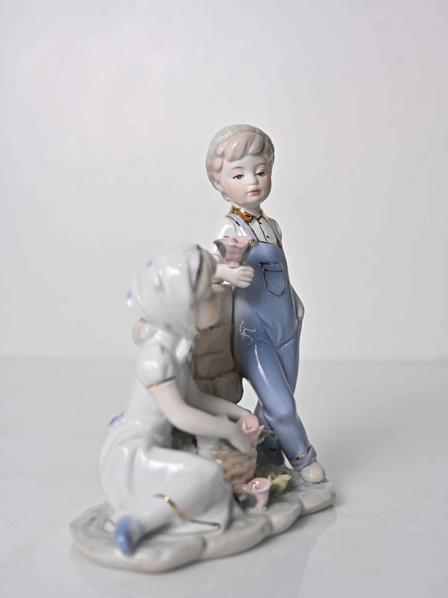 Elements of Piharwa Ceramic Showpiece- countryside kids