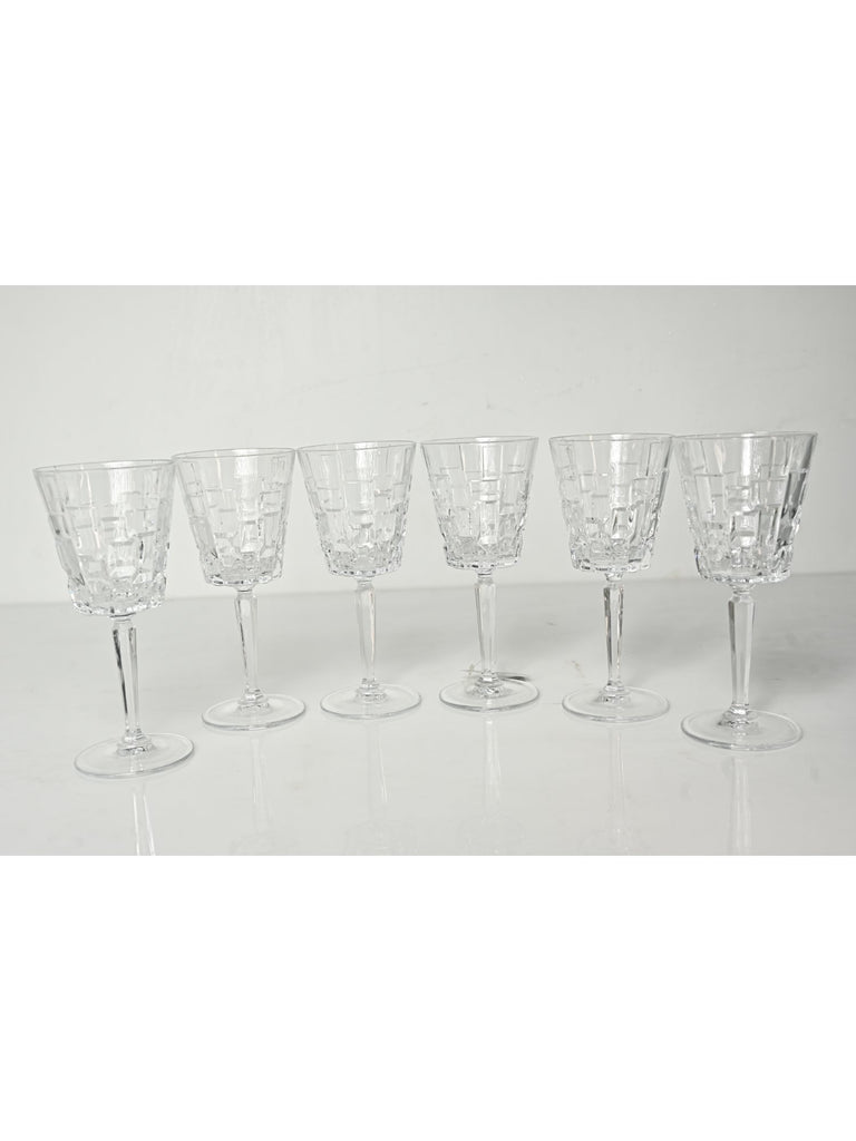 Elements of Piharwa Vintage wine glass