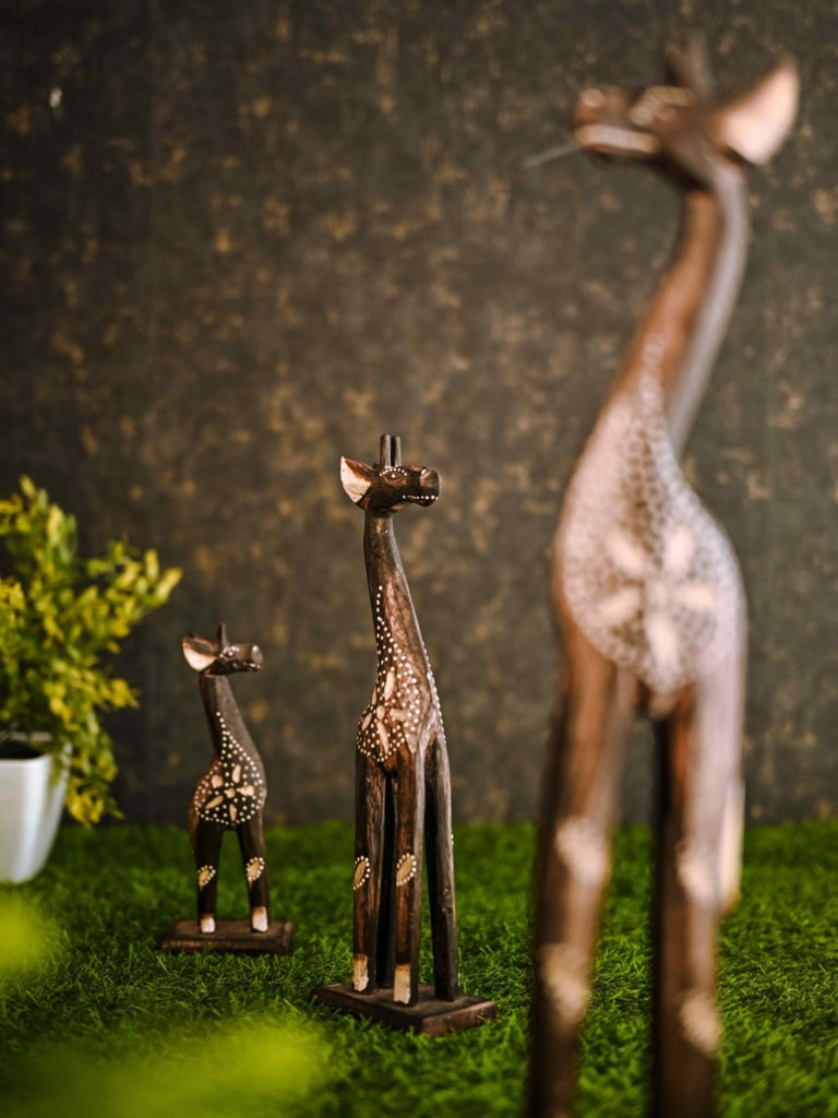 Elements of Piharwa Wooden printed giraffe