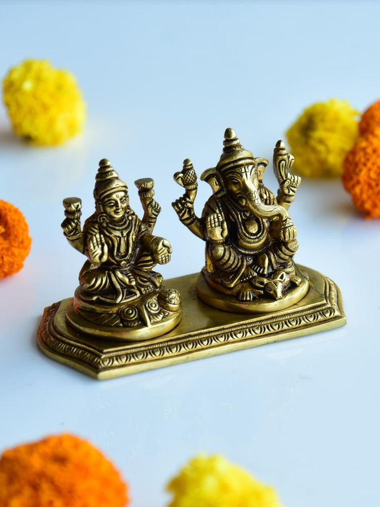 Elements of Piharwa Lakshmi Ganesh Brass Idol