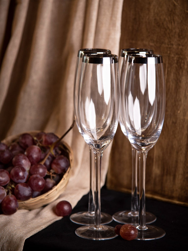 Elements of Piharwa Wine glass