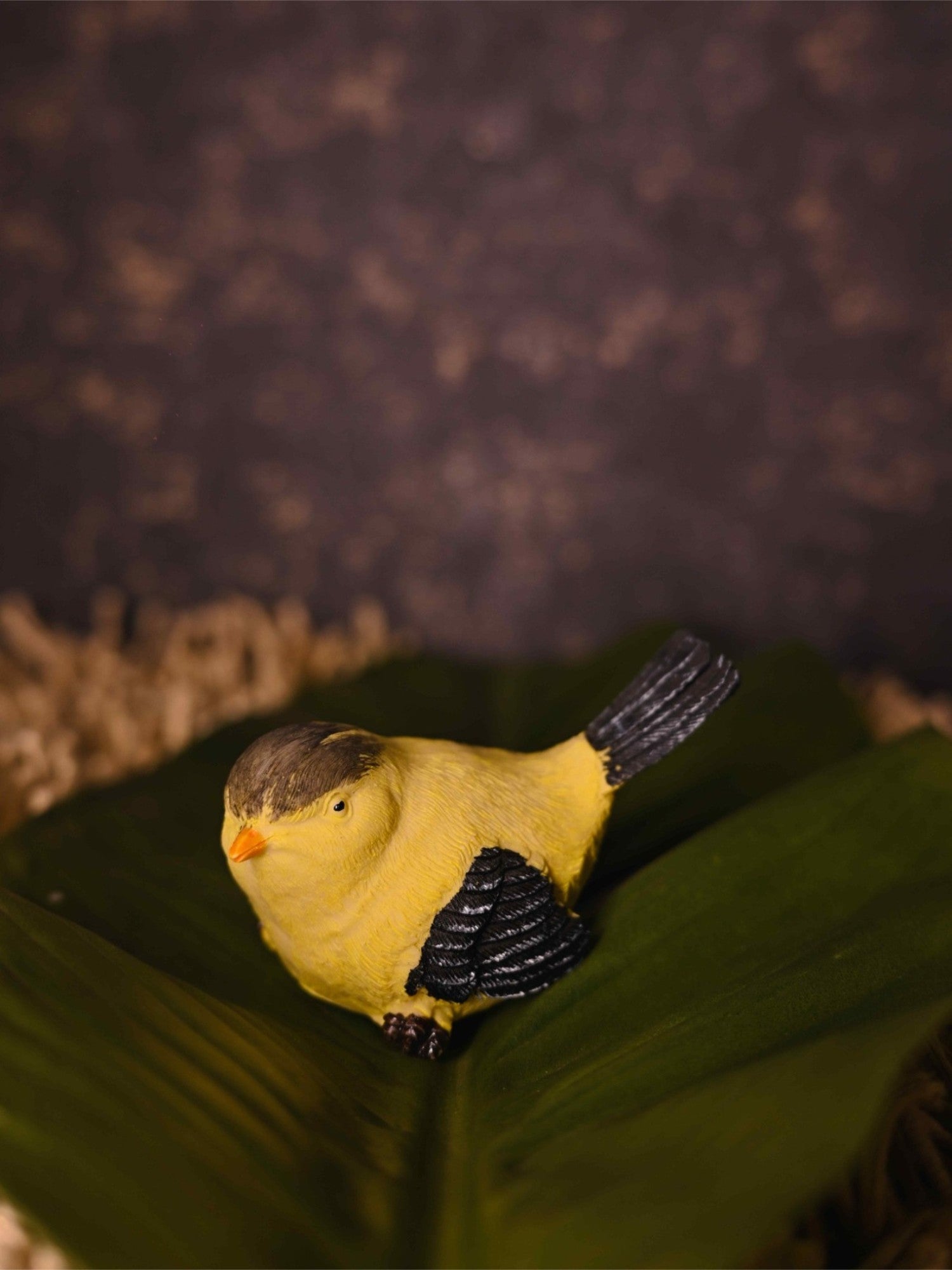 Elements of Piharwa wren bird decor