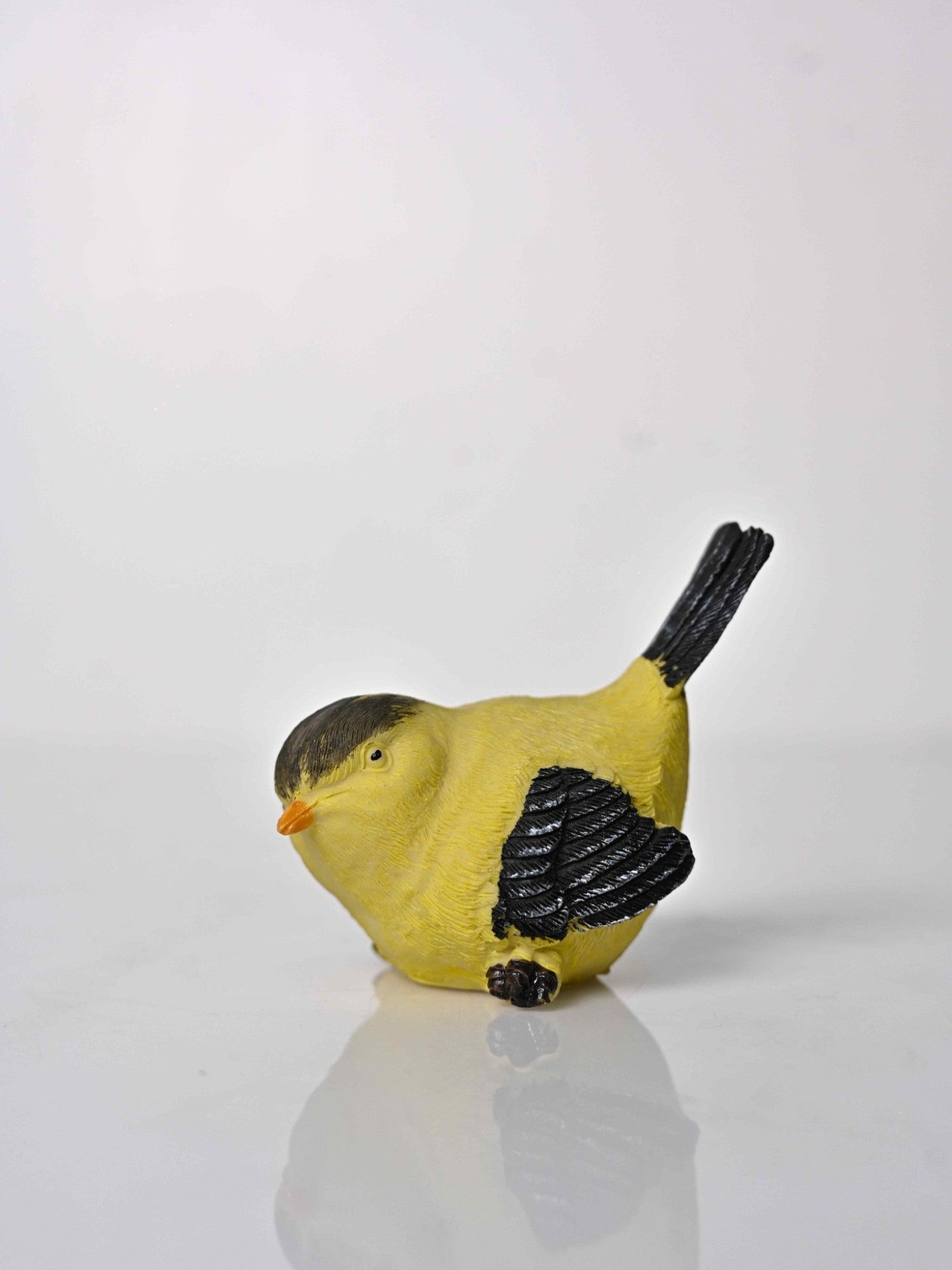Elements of Piharwa wren bird decor