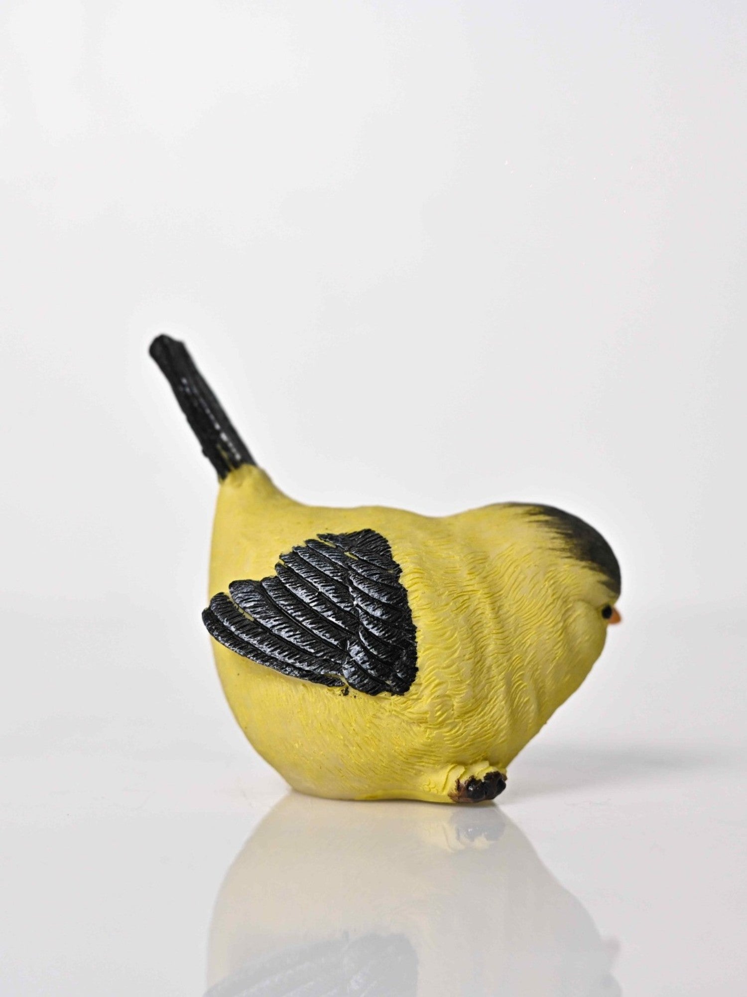 Elements of Piharwa wren bird decor