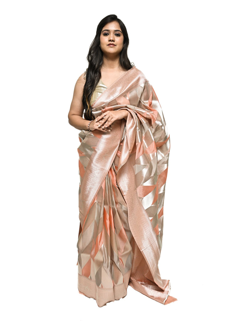 Piharwa Beautiful Organza-Bi-Silk Saree With Geometric Patter