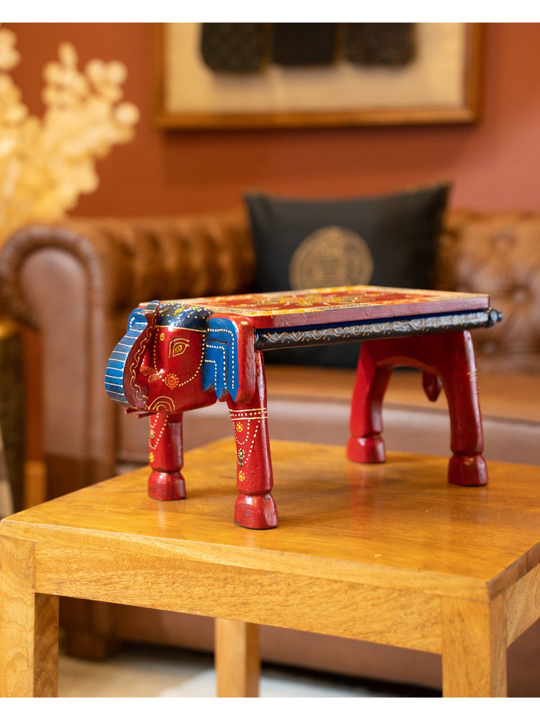 Elements of Piharwa Red mango wood mini elephant stool