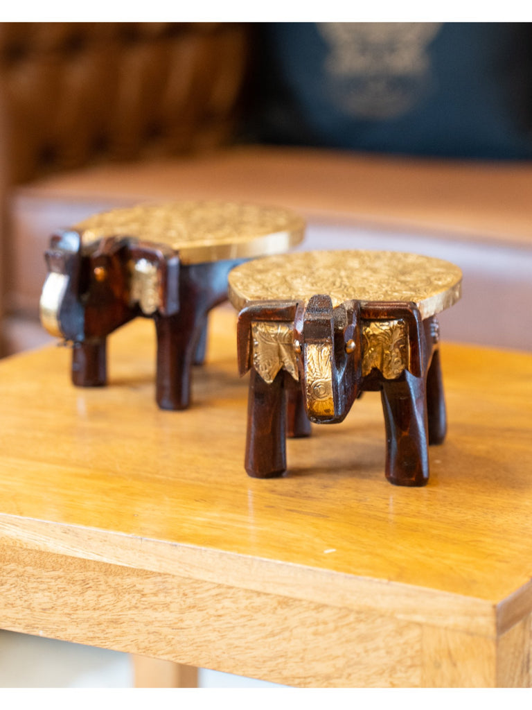 Elements of Piharwa Mini mango wood -elephant stools (set of 2)