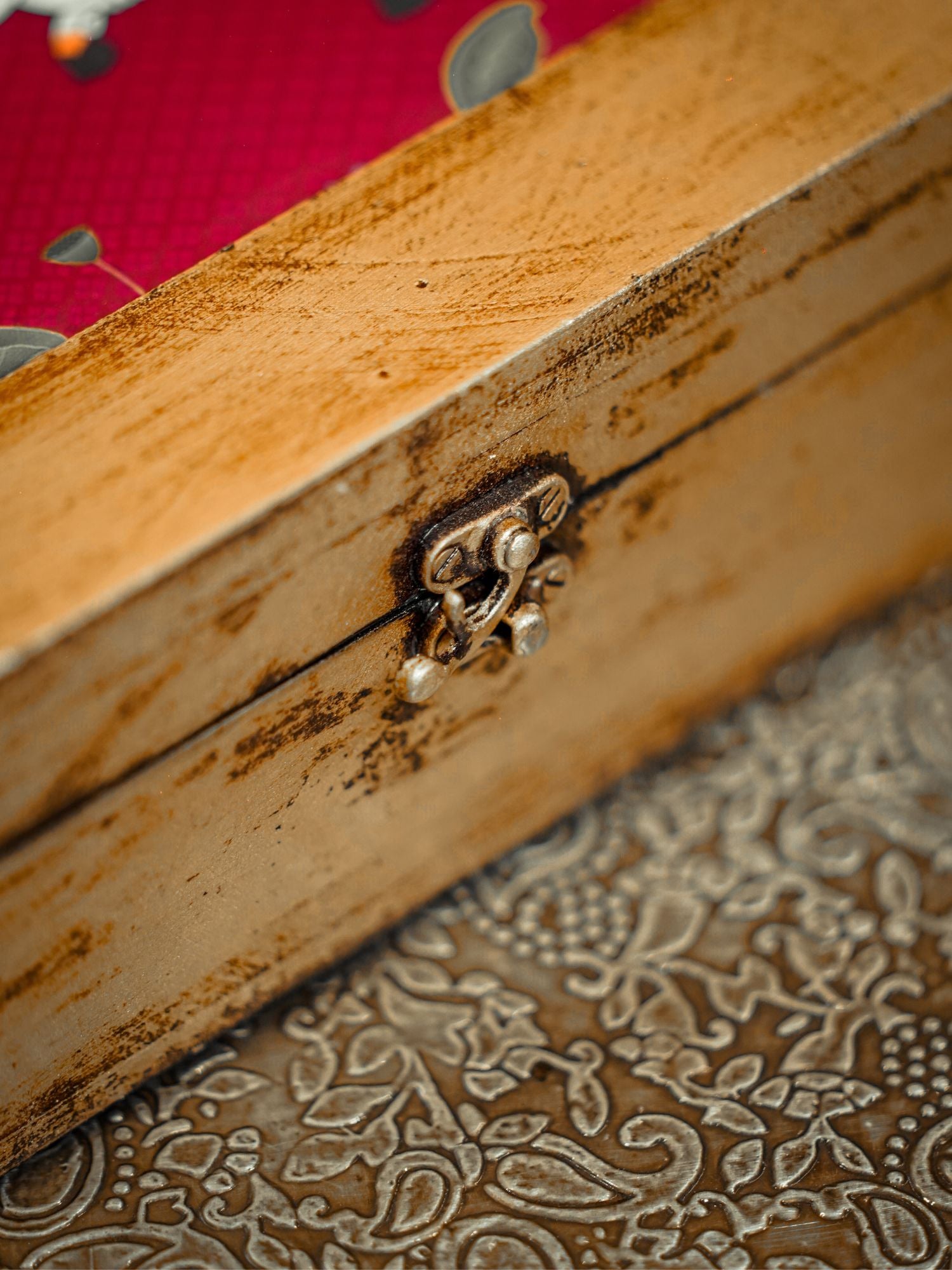 Elements of Piharwa Wooden Pichwai Multipurpose Storage Box