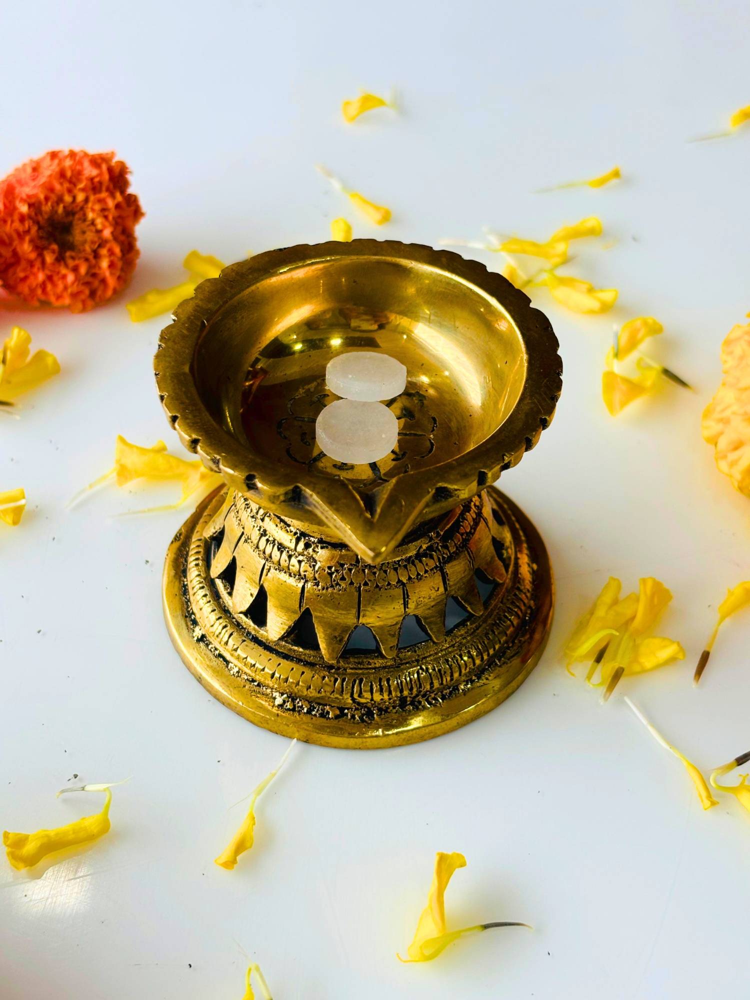 Elements of Piharwa Hand Crafted Brass Pooja Diya