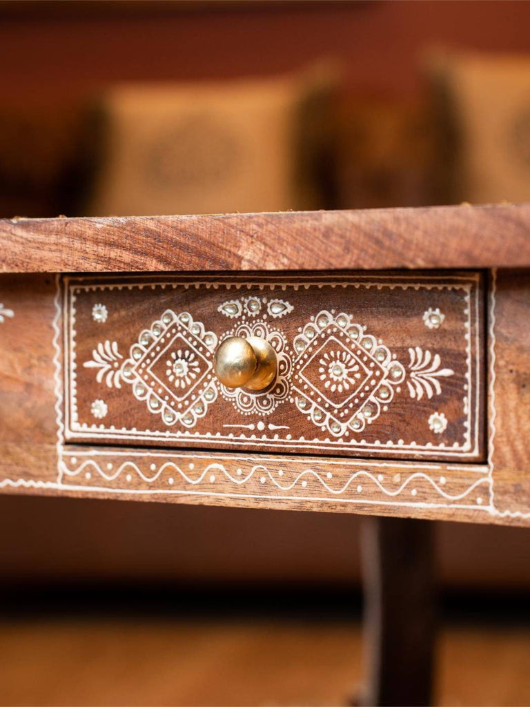 Elements of Piharwa Elephant table with polish embossed