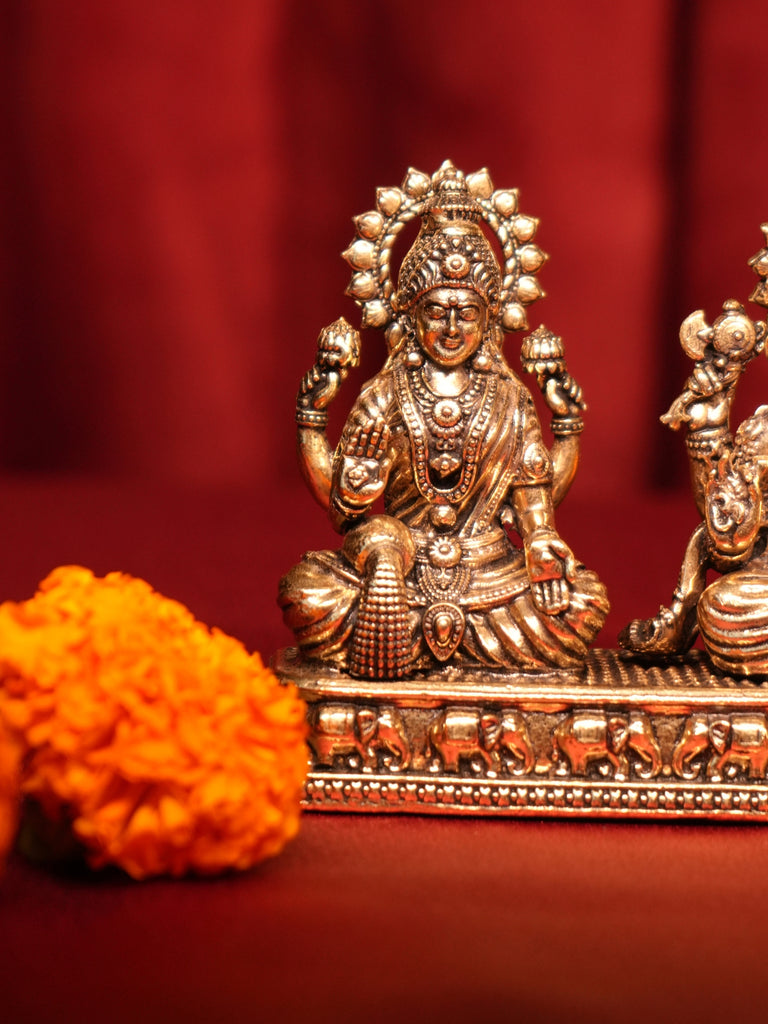 Elements of Piharwa Lakshmi Ganesh Brass Idol