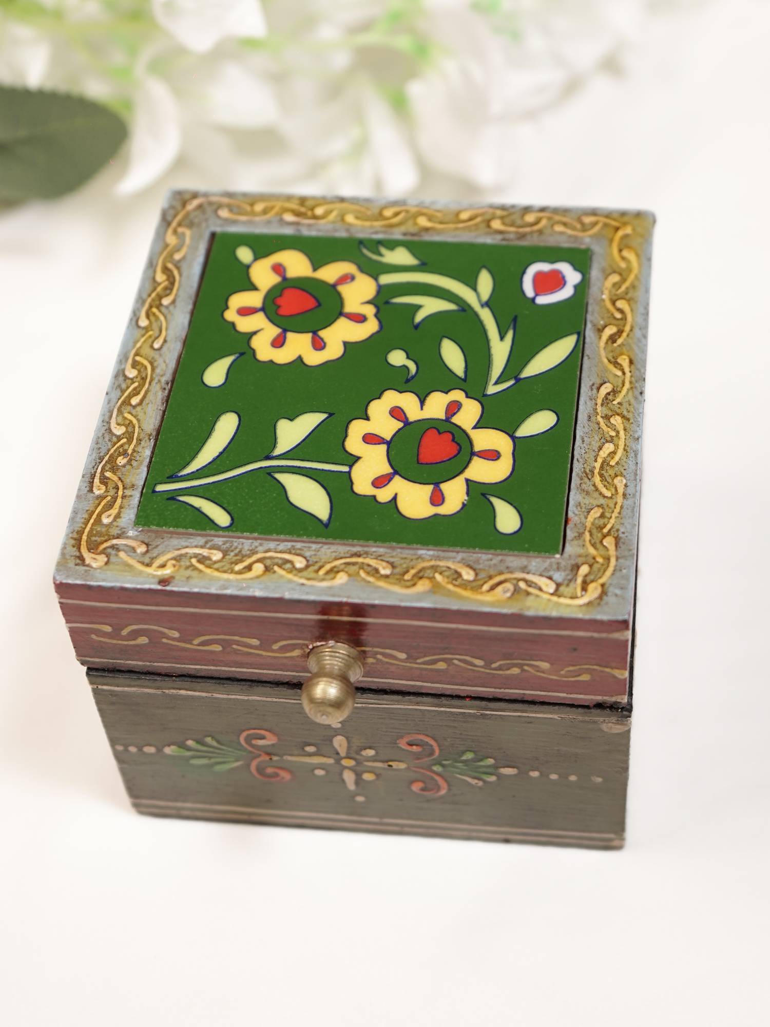 Elements of Piharwa Wooden Ceramic Tile Box