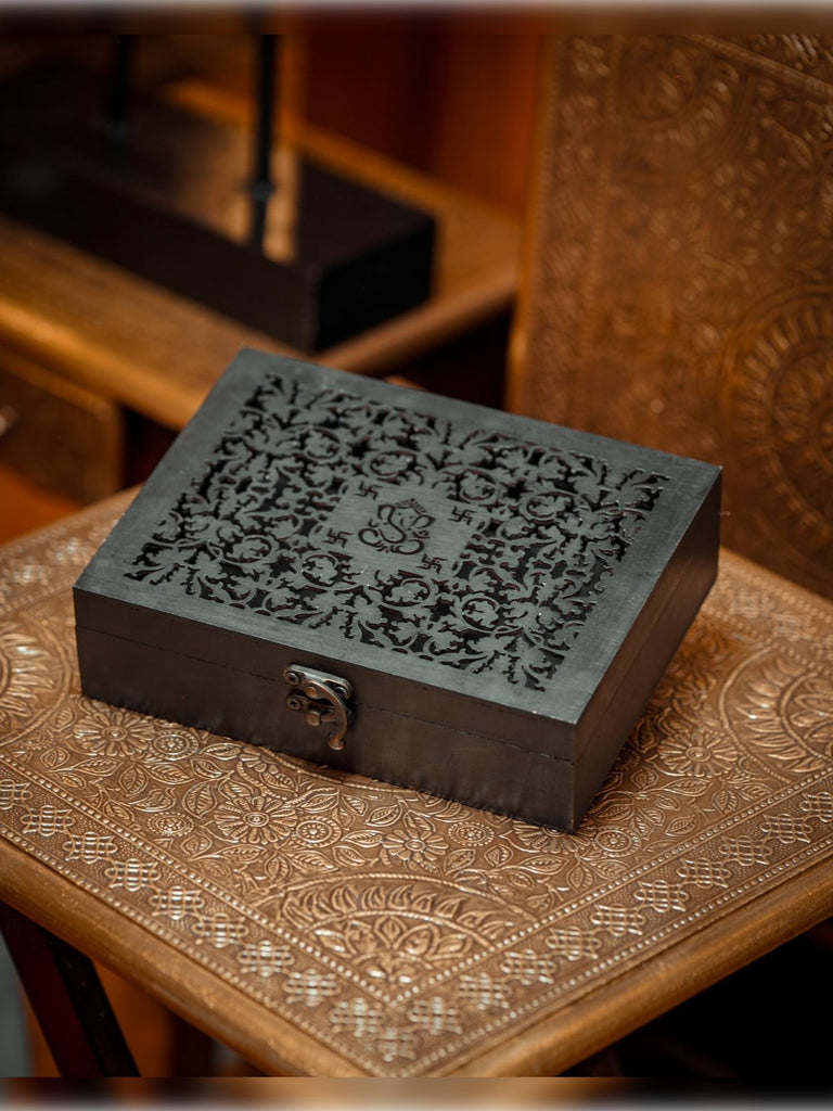 Elements of Piharwa Black wooden storage box