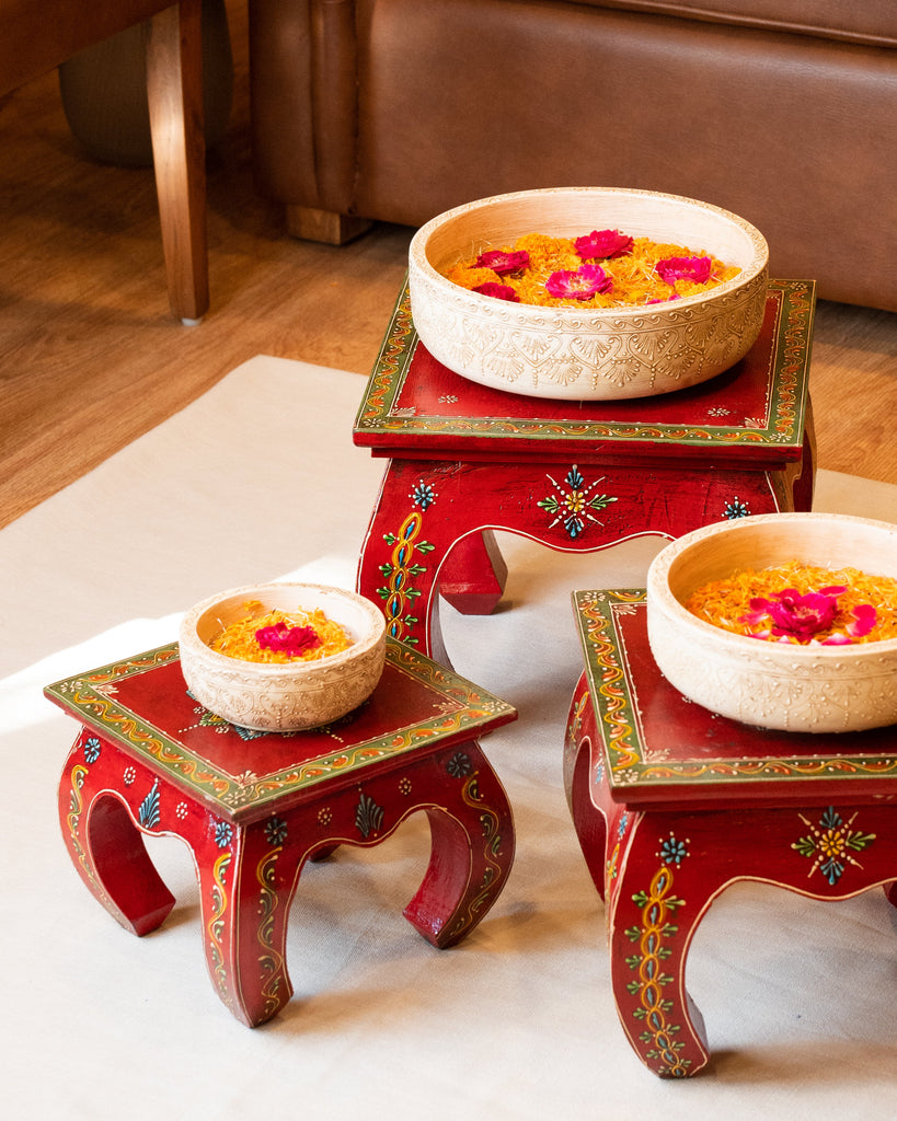 Elements of Piharwa Wooden hand-painted nested stools - (set of 3)