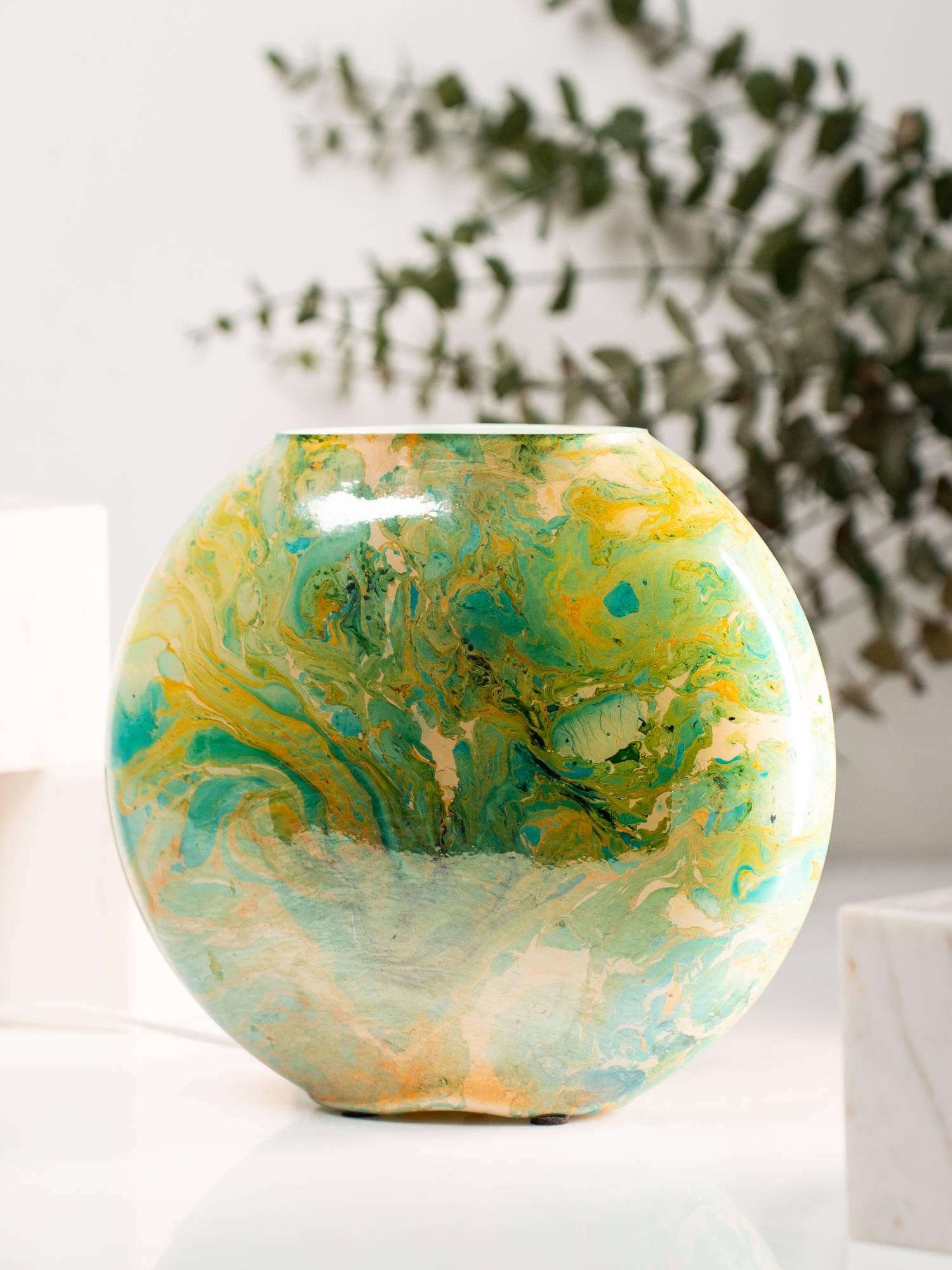 Elements of piharwa Fluid Fusion Electric Glass Lamp