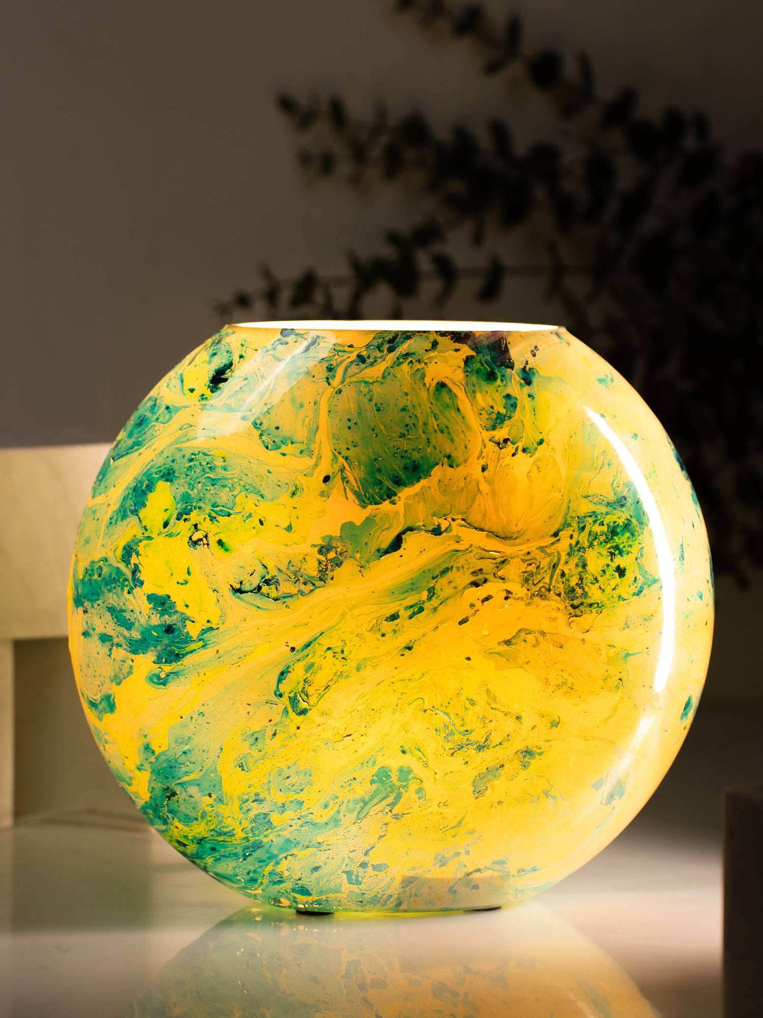 Elements of piharwa Fluid Fusion Electric Glass Lamp