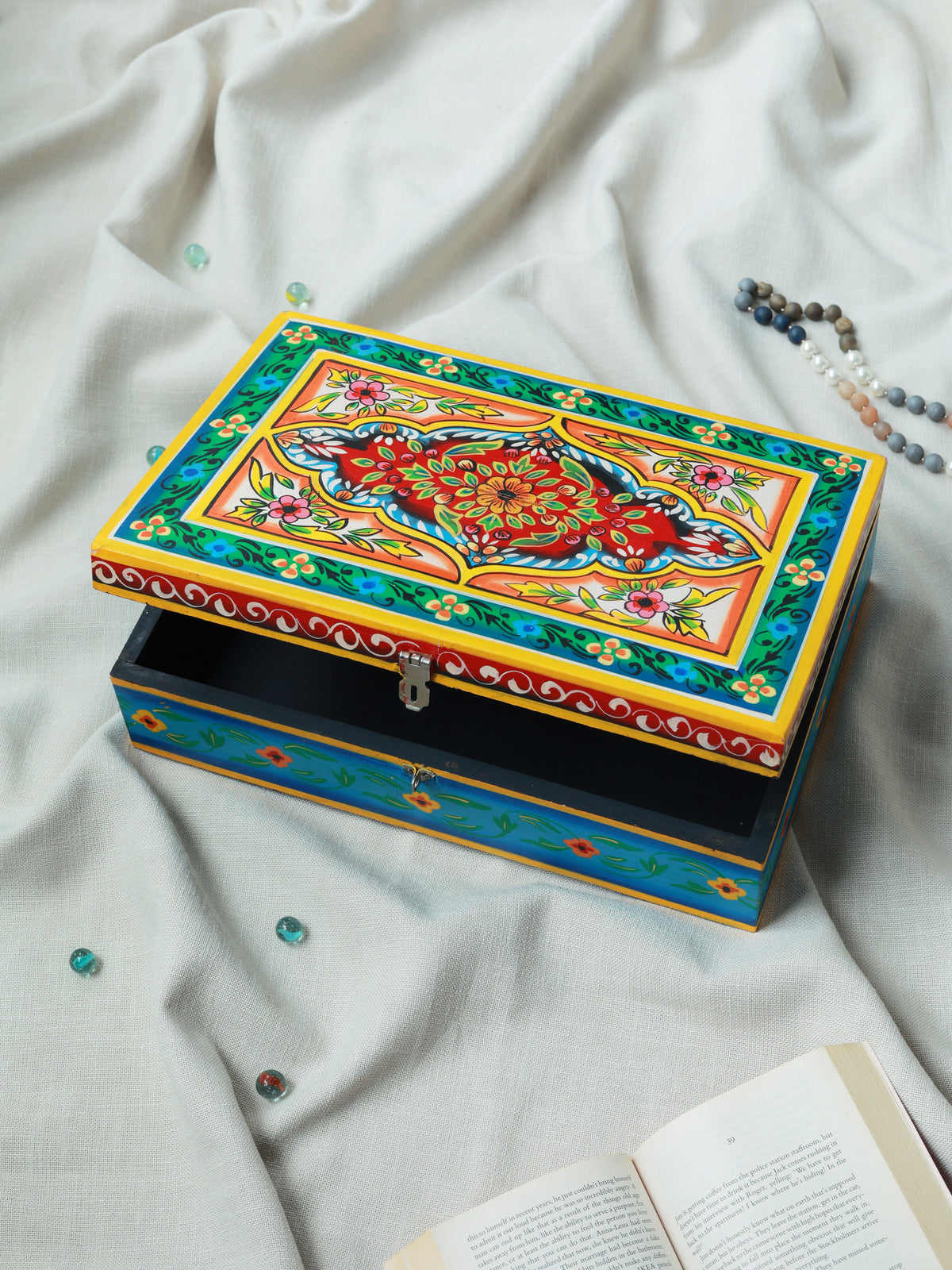 Piharwa Rang-Bahar Gullak – Hand-Painted Money Box