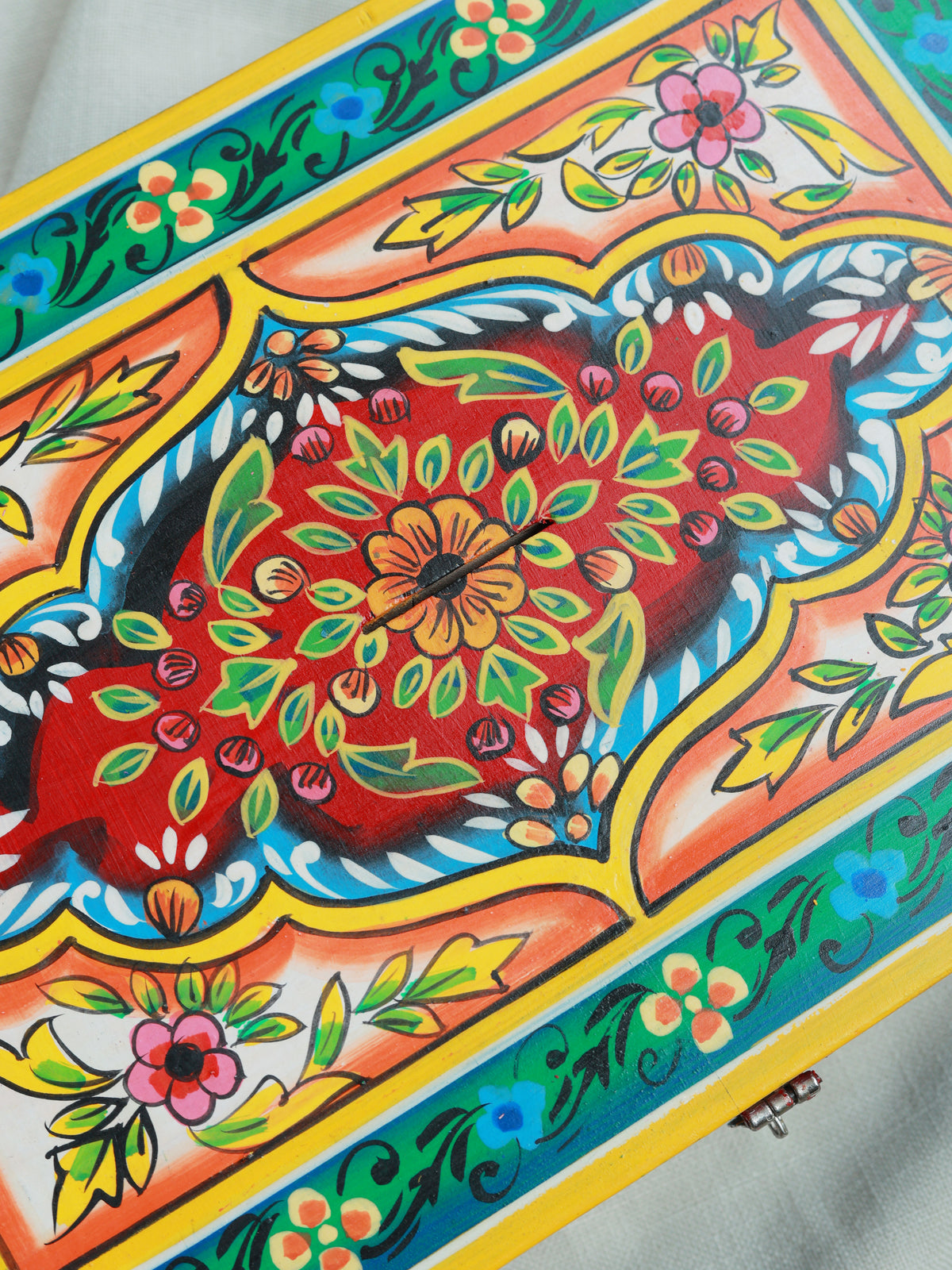 Piharwa Rang-Bahar Gullak – Hand-Painted Money Box