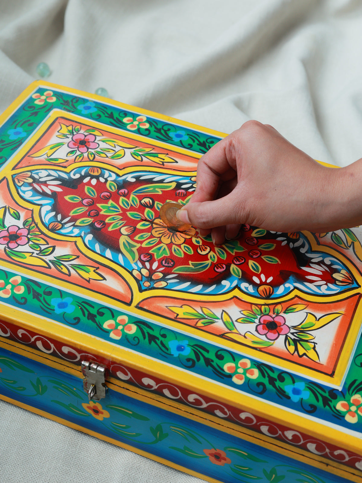 Piharwa Rang-Bahar Gullak – Hand-Painted Money Box