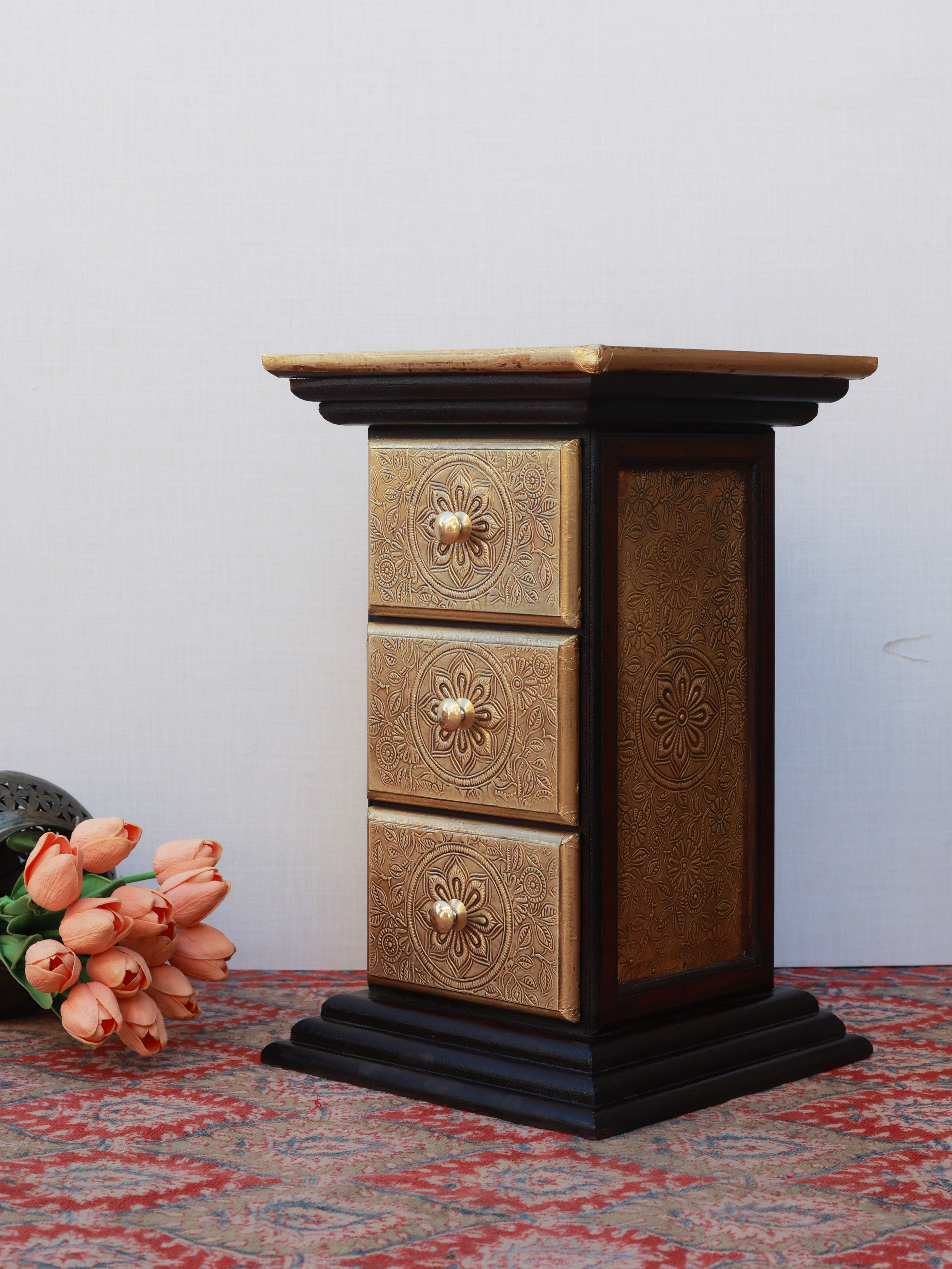 Piharwa Rajwada Swarnakari Bedside Drawers - Single Unit