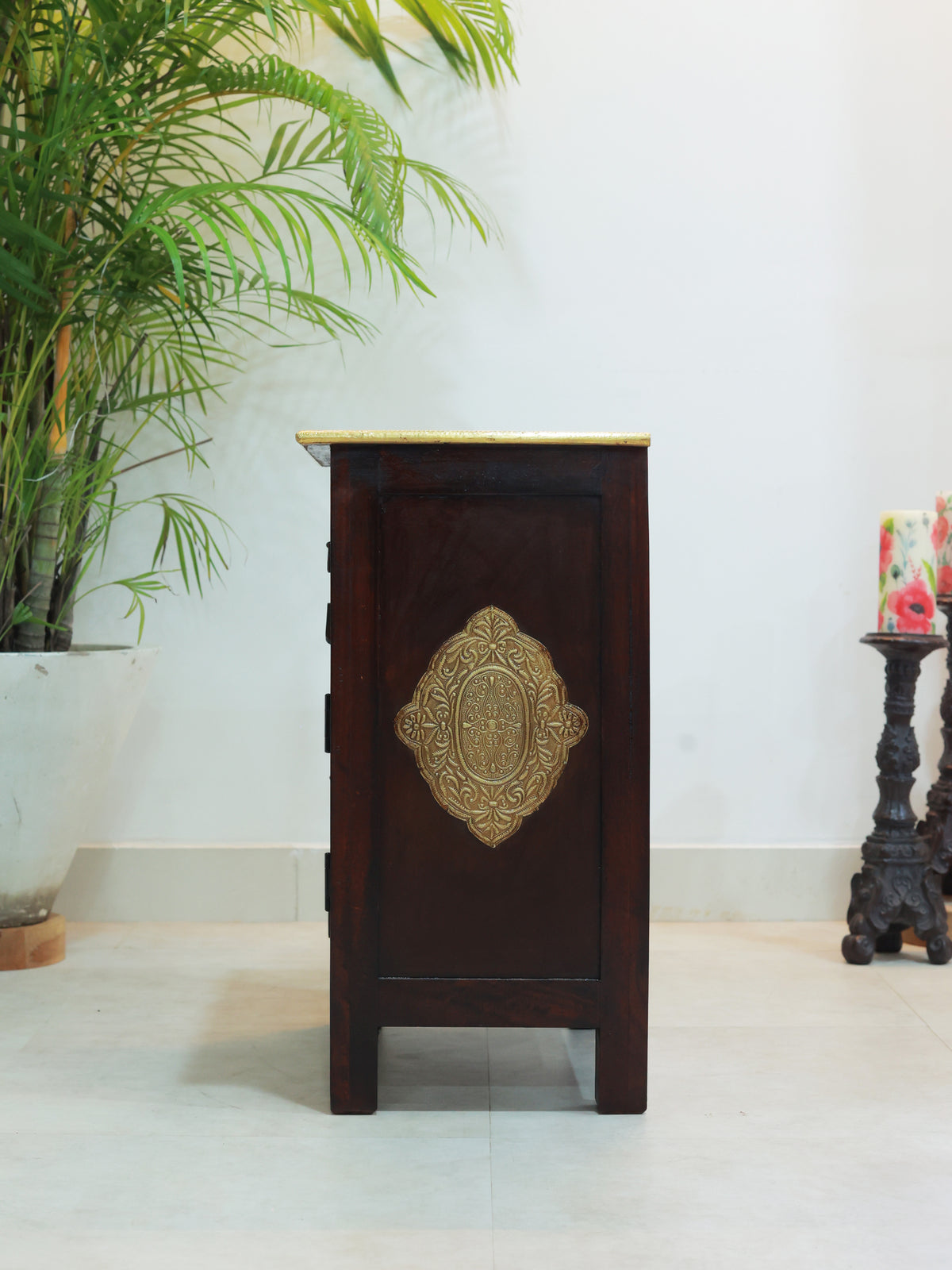 Piharwa Rajkosh Jali Cabinet