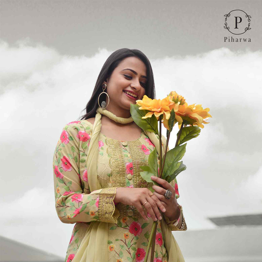 Piharwa Floral Printed Suit