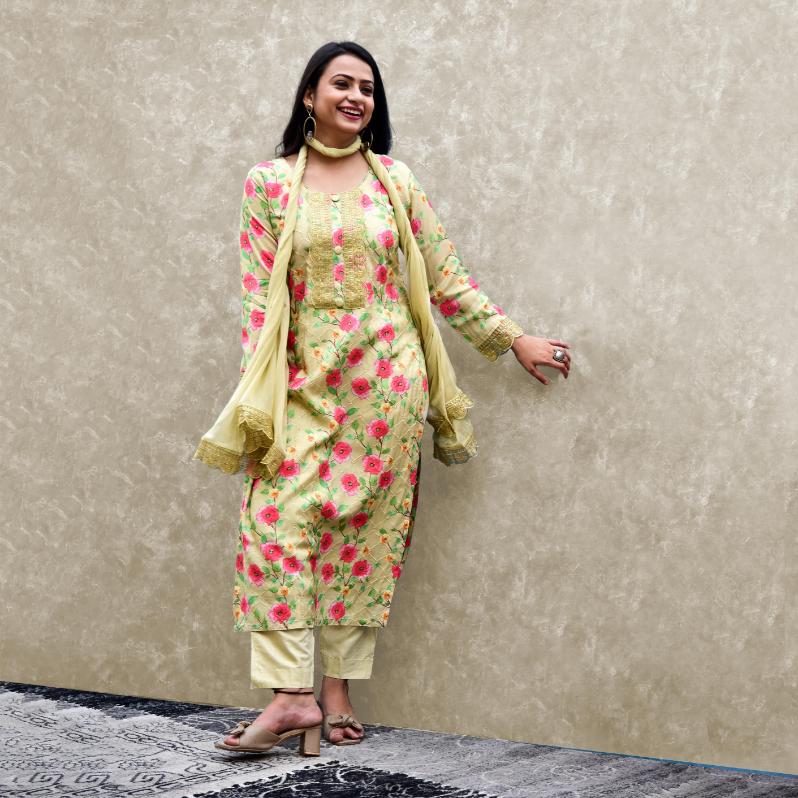 Piharwa Floral Printed Suit