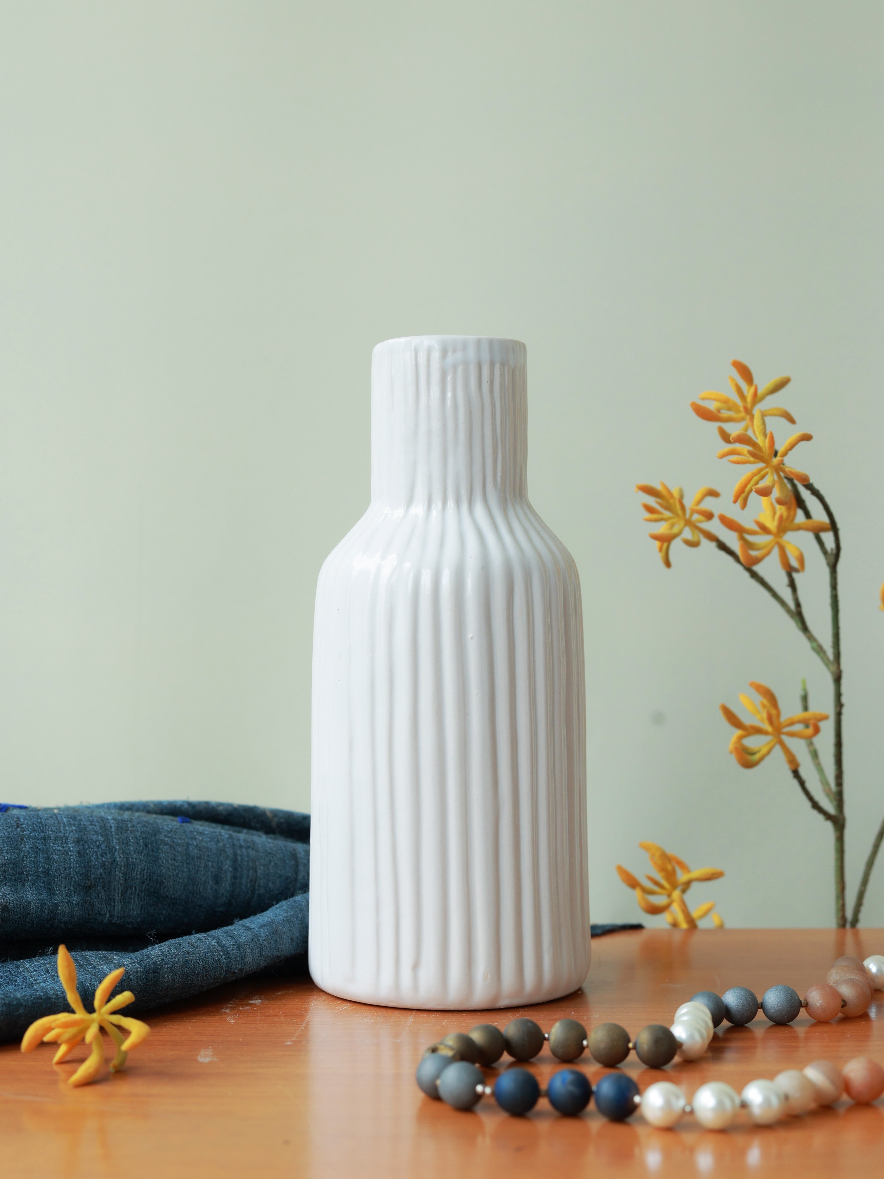 Piharwa Ivory Ribbed Vase - White