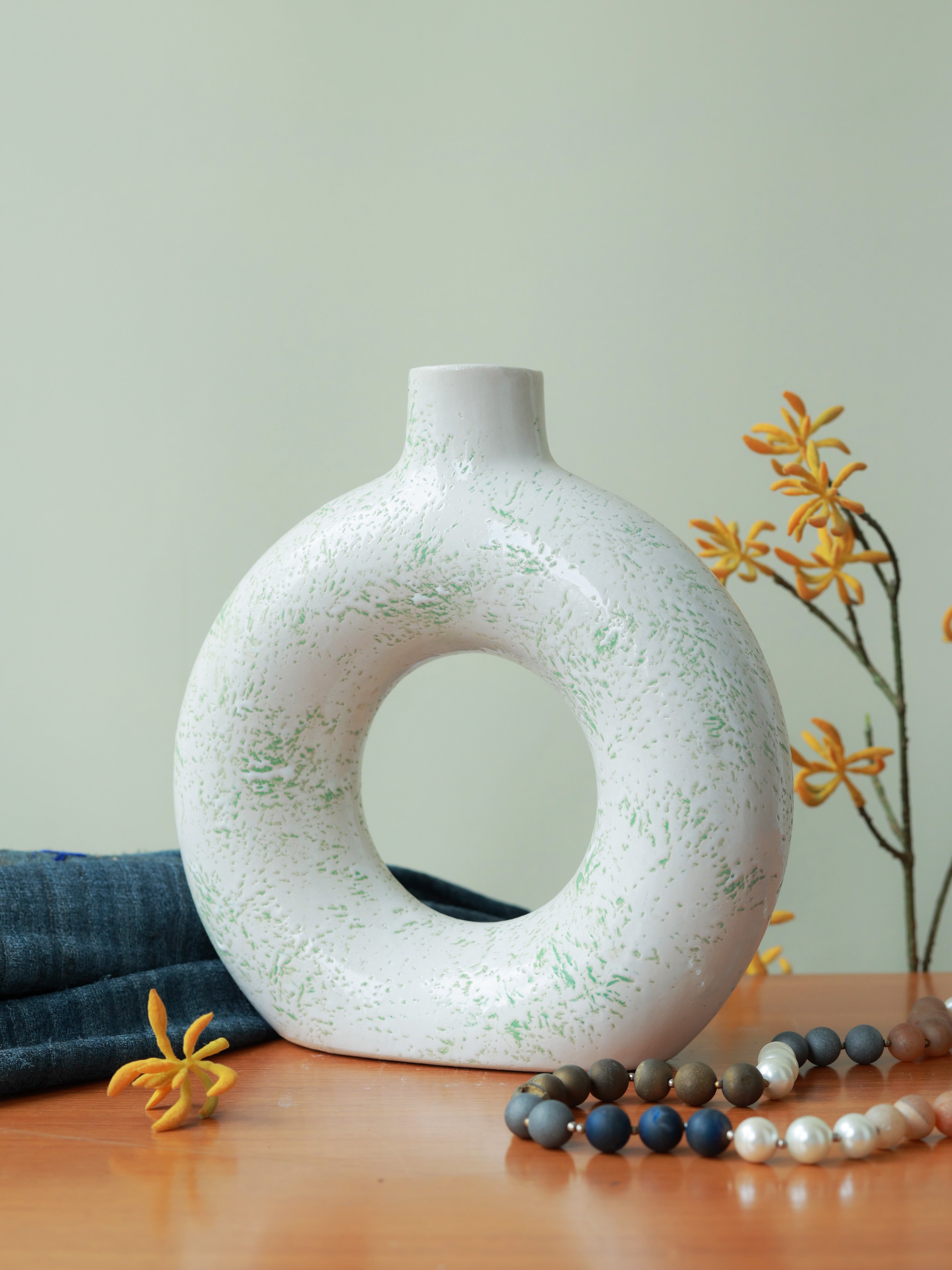 Piharwa Moonstone Vase