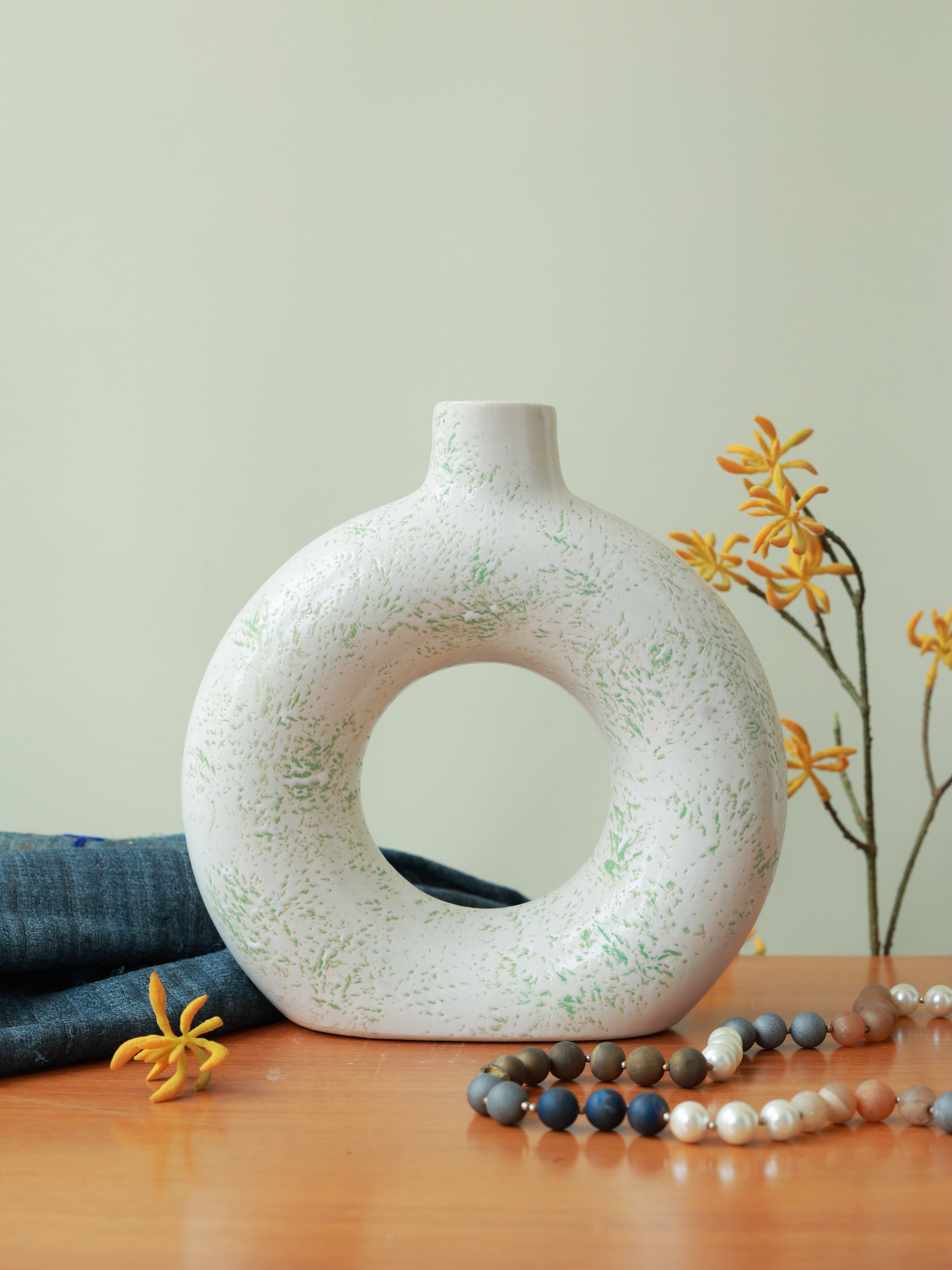 Piharwa Moonstone Vase