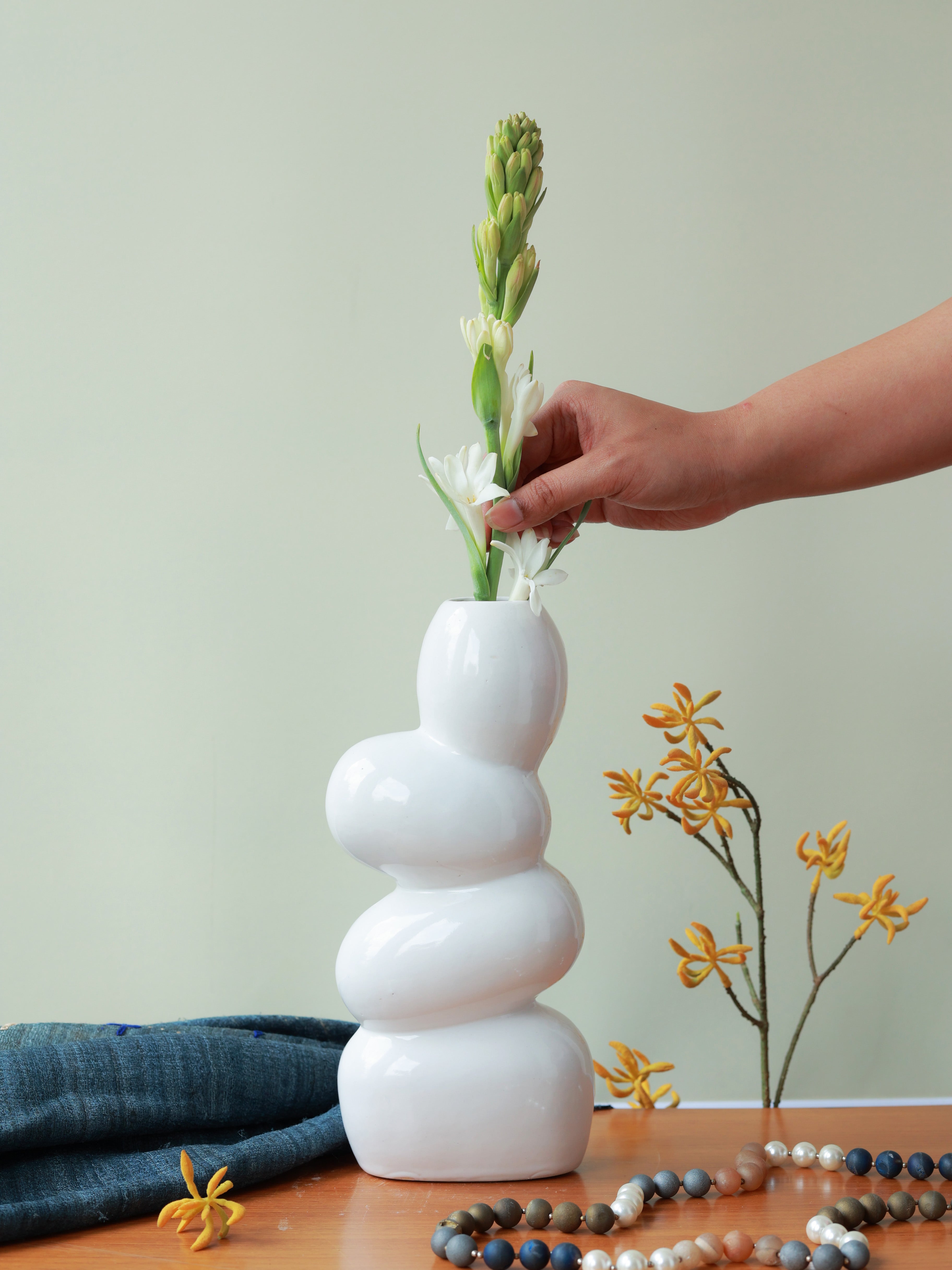 Piharwa Pebble Stack Vase - White